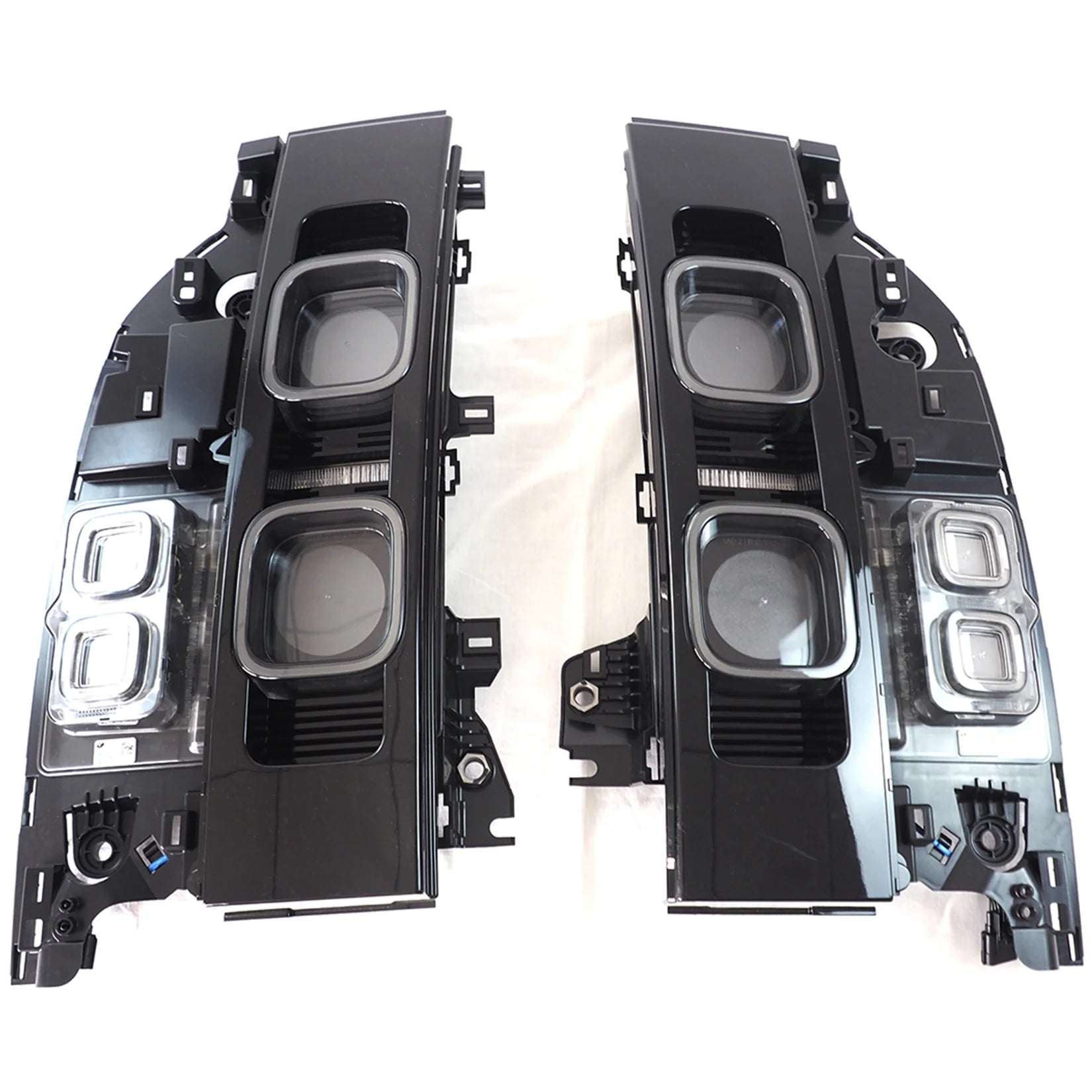 Land Rover Defender L663 90 & 110 2020 On - Rear Tail Lights Smoked - Def X Style