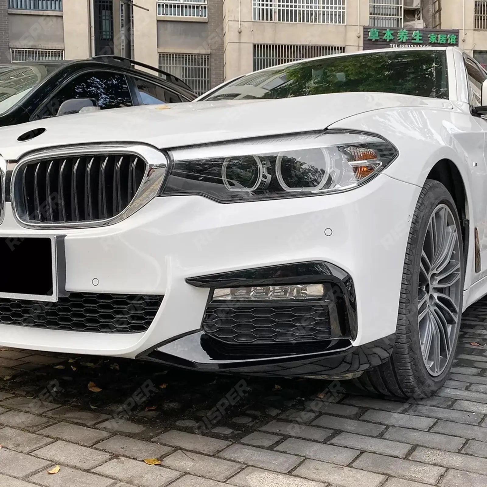 BMW 5 SERIES G30 (PRE LCI) 2017-2020 FRONT BUMPER CORNER SPLITTER IN GLOSS BLACK Body Trims