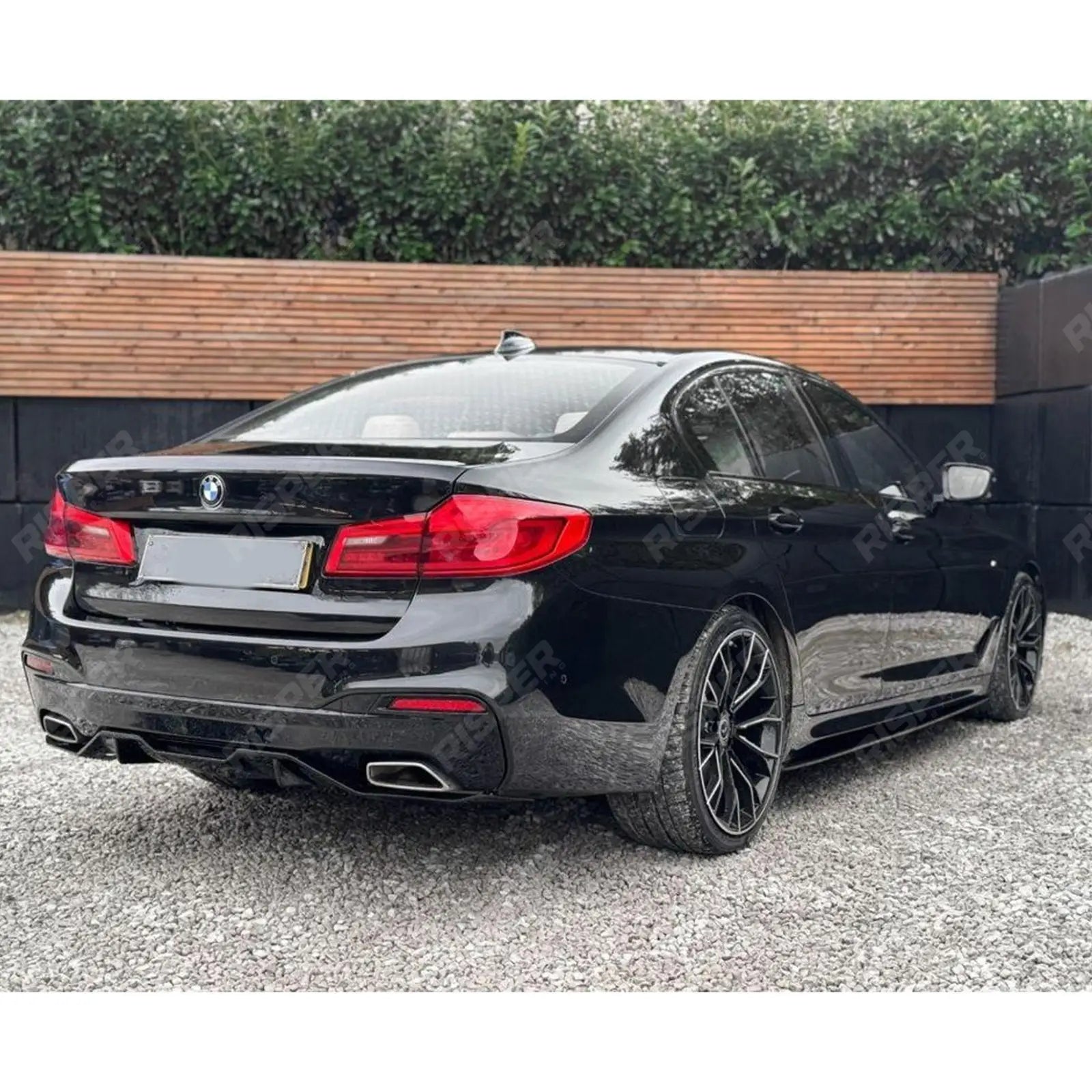 BMW 5 Series M Sport G30 G38 (pre - LCI 2017 - 2020) MP Rear Diffuser - Dual Exit Gloss Black