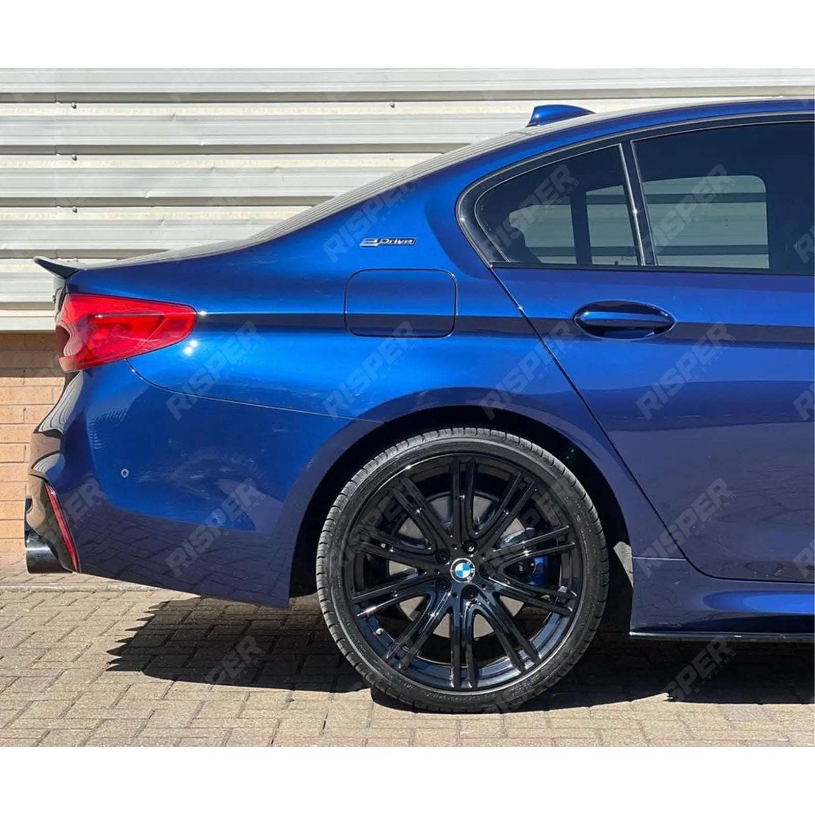 BMW 5 Series M5 G30 F90 - Gloss Black CS Style Rear Spoiler