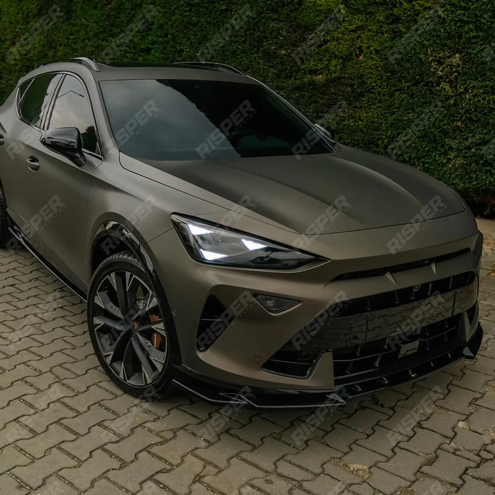 Cupra Formentor Facelift 2024 On Front Splitter In Gloss Black Front Splitter