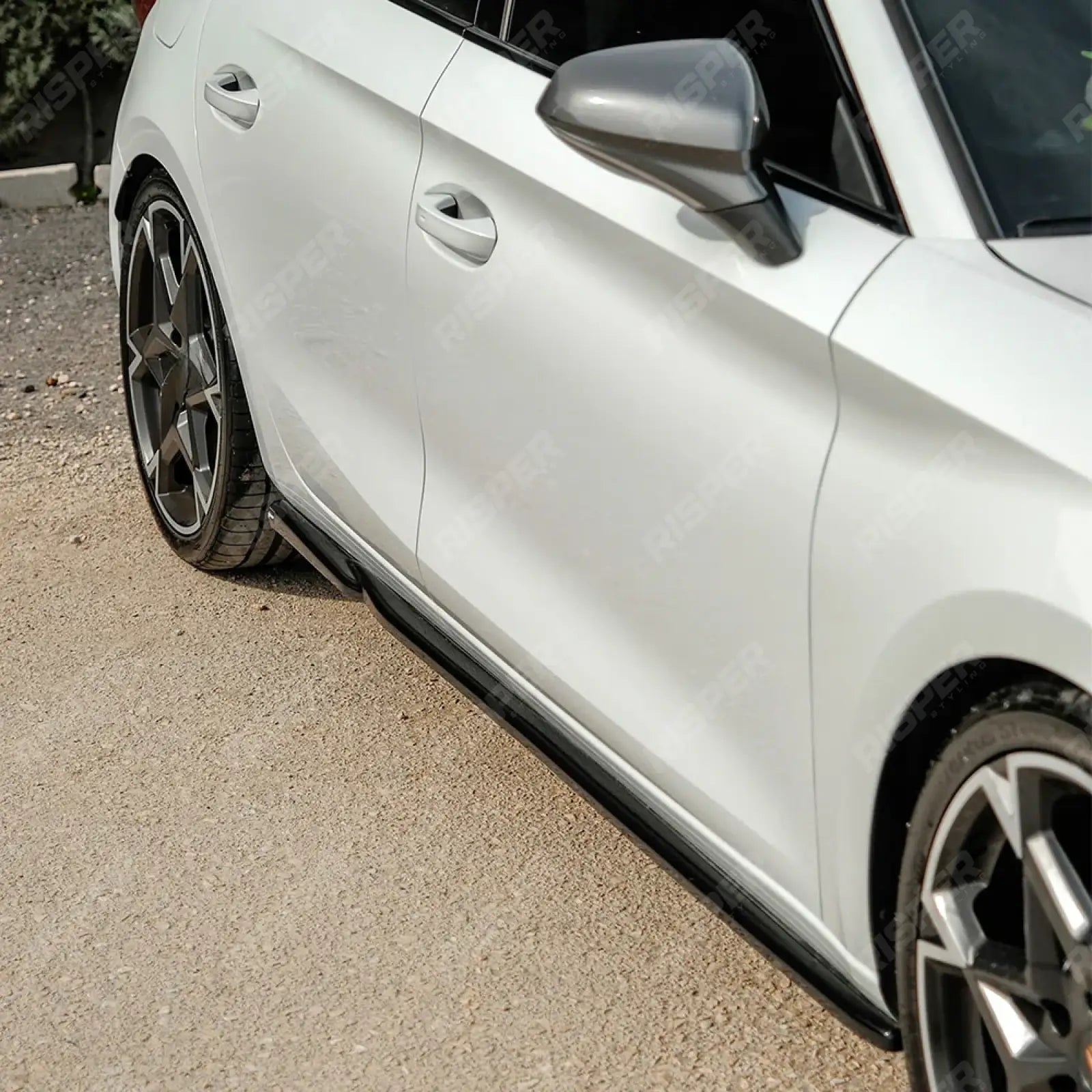 Cupra Leon Facelift 2024 On Aero Body Kit In Gloss Black Aero Kit