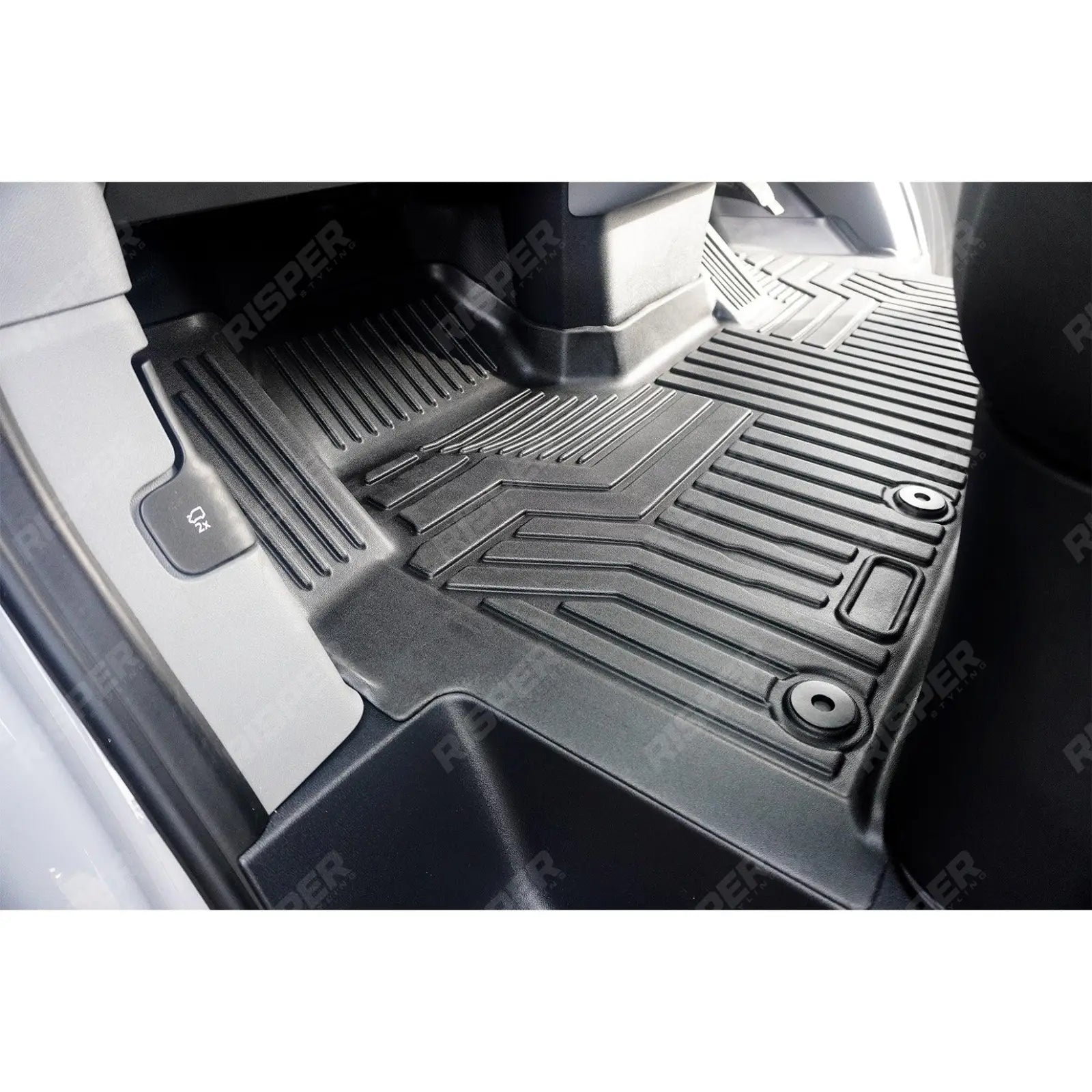 Ford Transit Custom 2024 on Automatic Mud Block Tailored Floor Mat 1 Piece