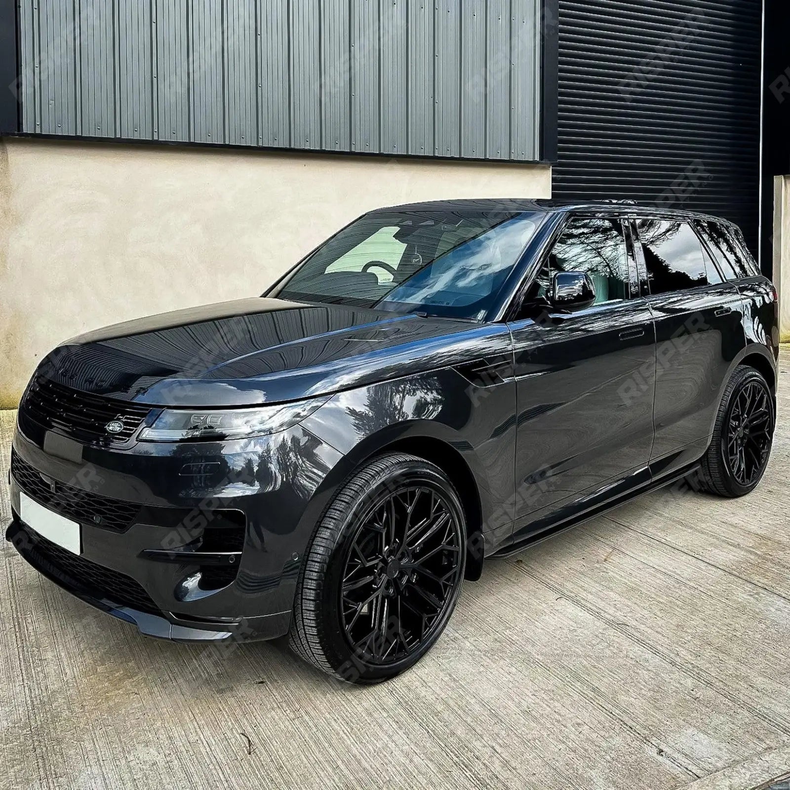 Range Rover Sport & Vogue 2023 On – Side Steps - Running Boards In Black