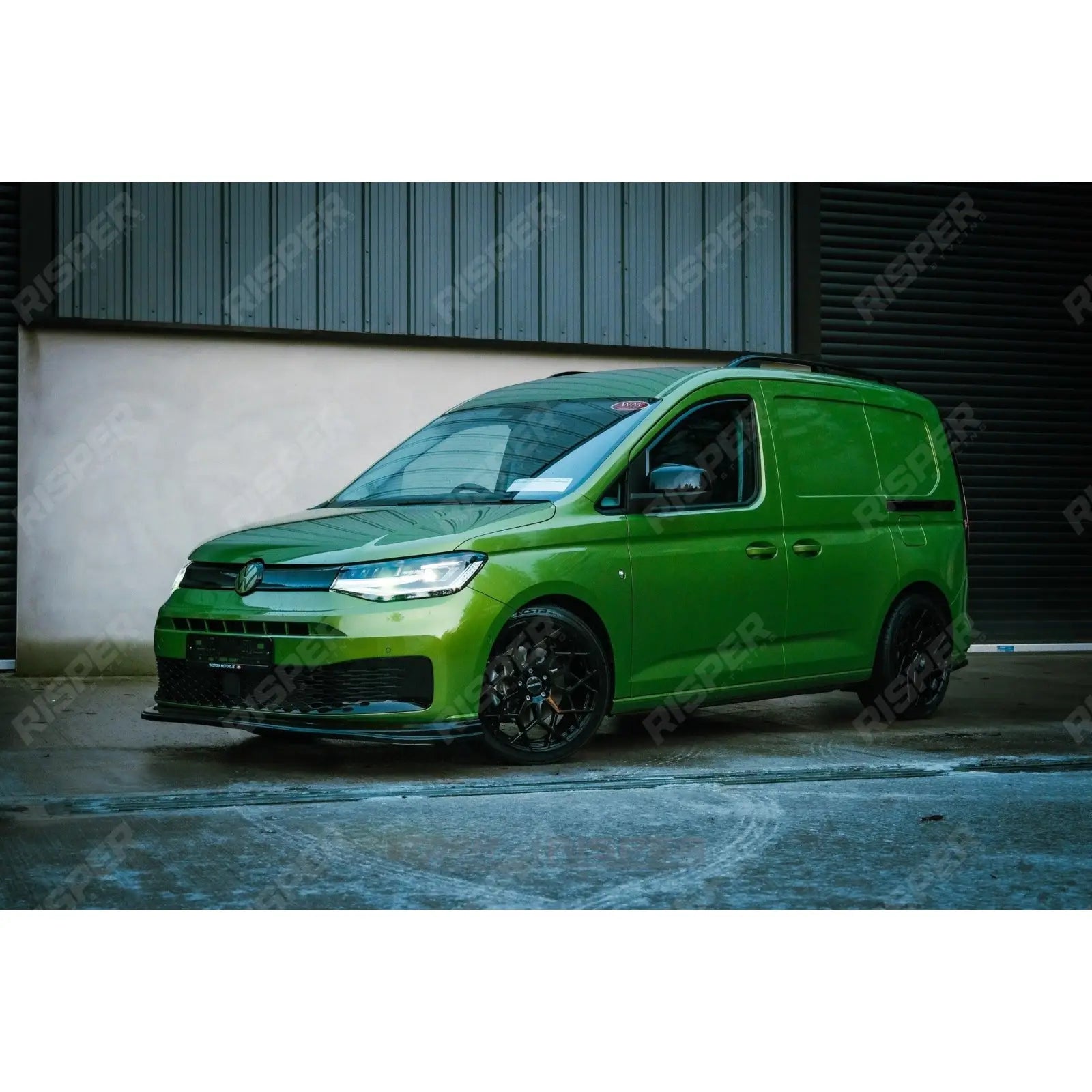 Volkswagen Caddy MK5 2021+ Body Kit In Gloss Black Body Kit