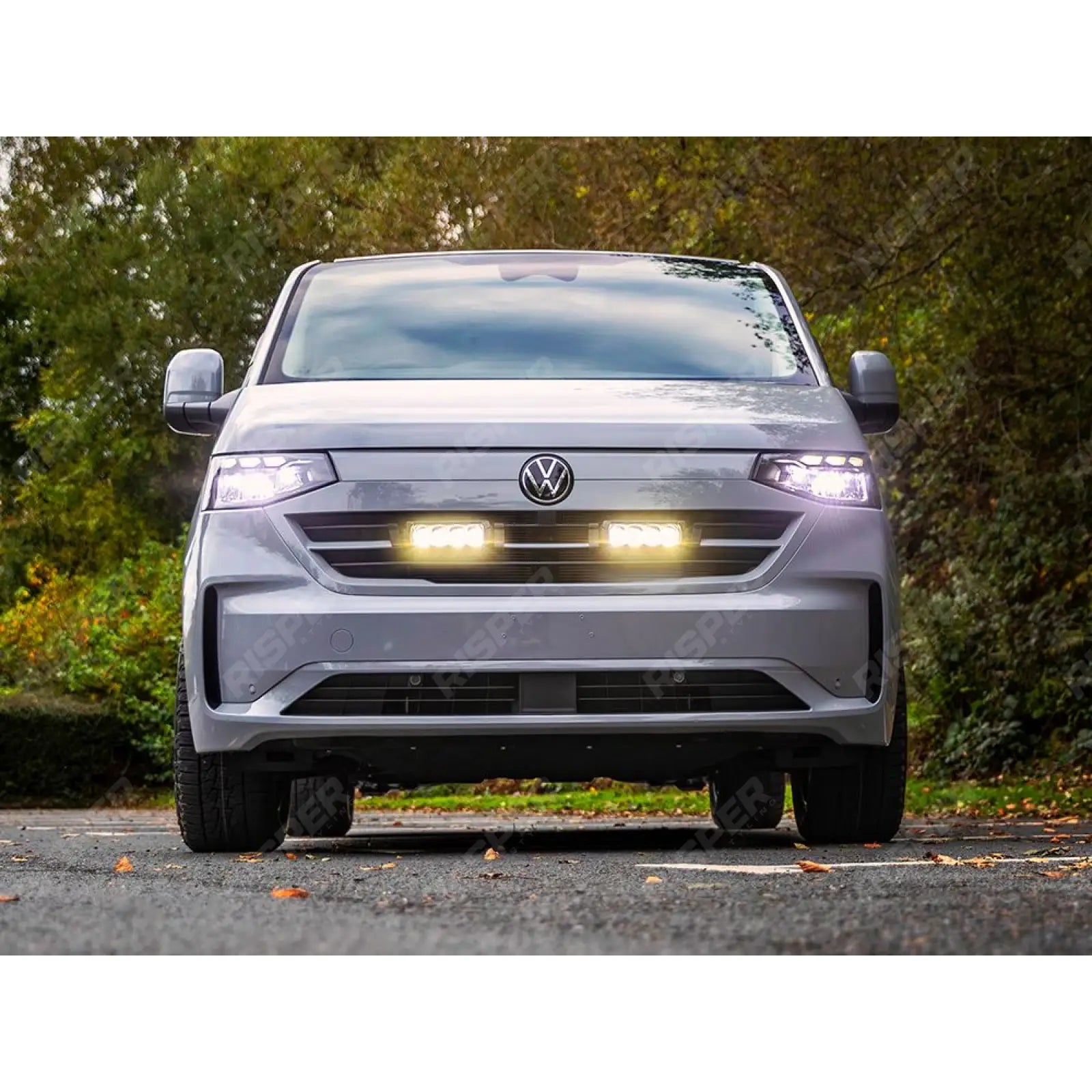 VW T7 Transporter (2025+) Grille Kit - Triple-R 750 Wide Lights