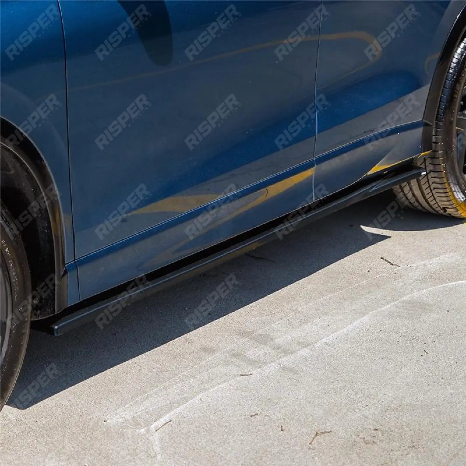 VW Tiguan MK3 2024 On Side Skirts In Gloss Black Side Skirt Splitters