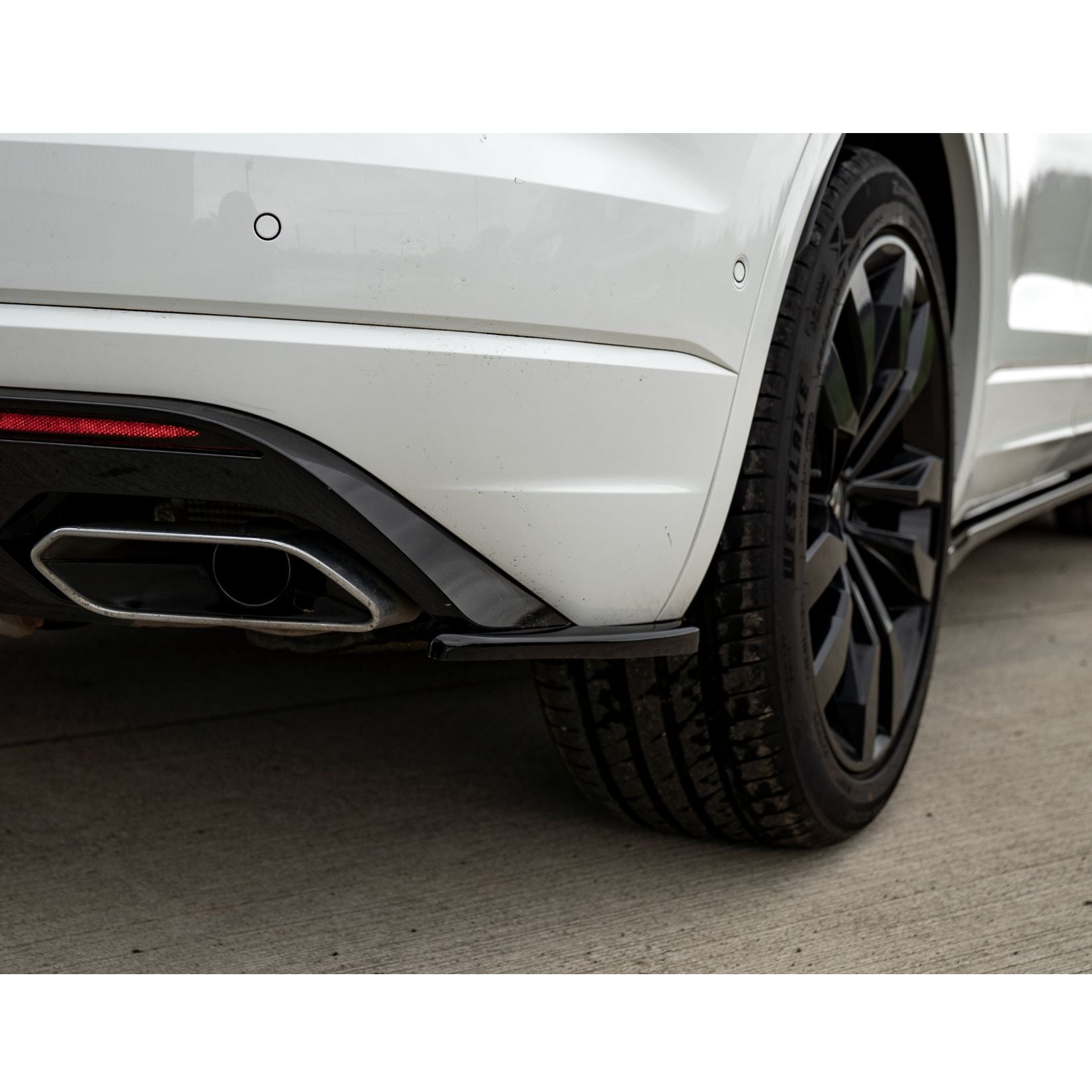 Aero Body Kit In Gloss Black For Volkswagen Touareg MK3 R Line 2018-2023