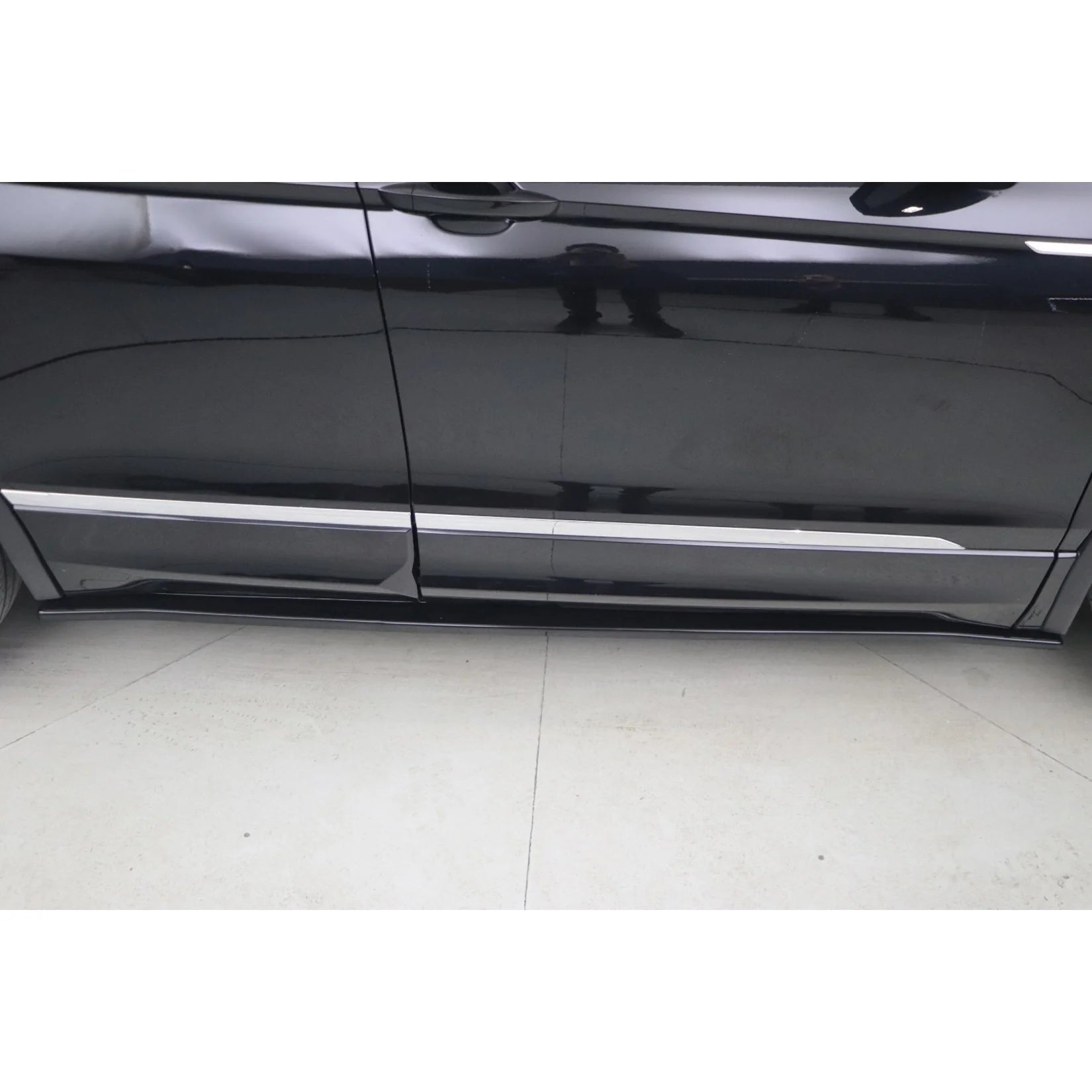 VW Tiguan MK2 R-Line 2015-2020 Side Skirts (2PCS)