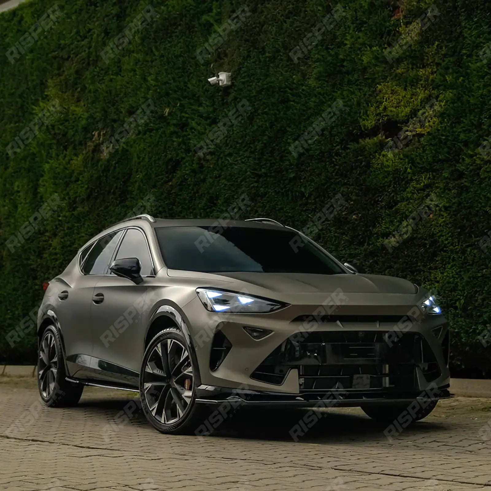 Aero Body Kit In Gloss Black Cupra Formentor Facelift 2024 On Secondary image