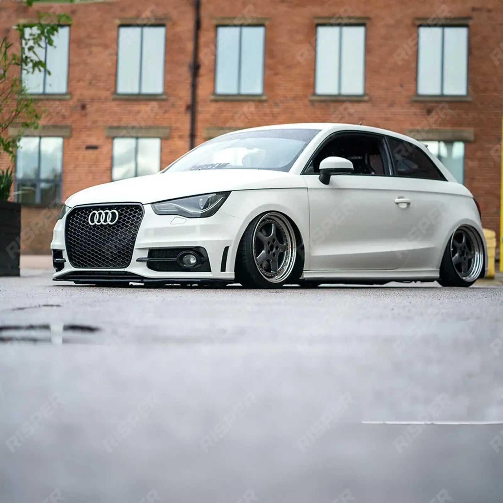 Audi A1/S1 2010 - 2014 8P RS1 Style Gloss Black Honeycomb Grille