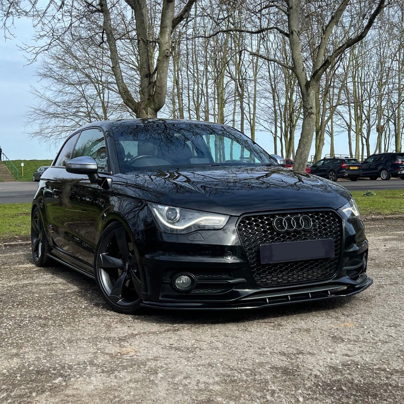 Audi A1/S1 2010 - 2014 8P RS1 Style Gloss Black Honeycomb Grille