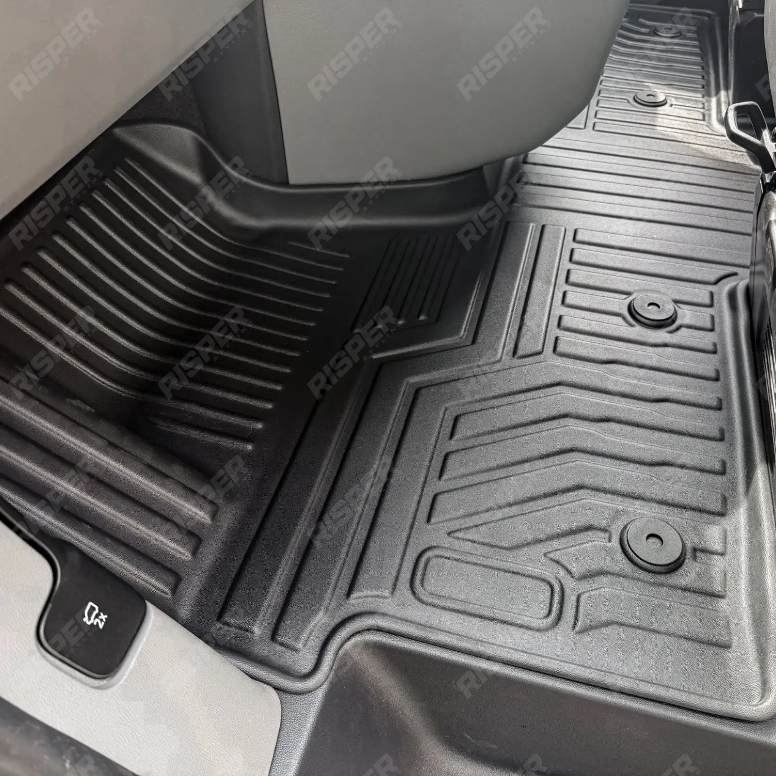 Automatic Version Tailored Mudblock Front Mat For Ford Transit Custom 2023 on Sport / MSRT - Floor Mats Main image