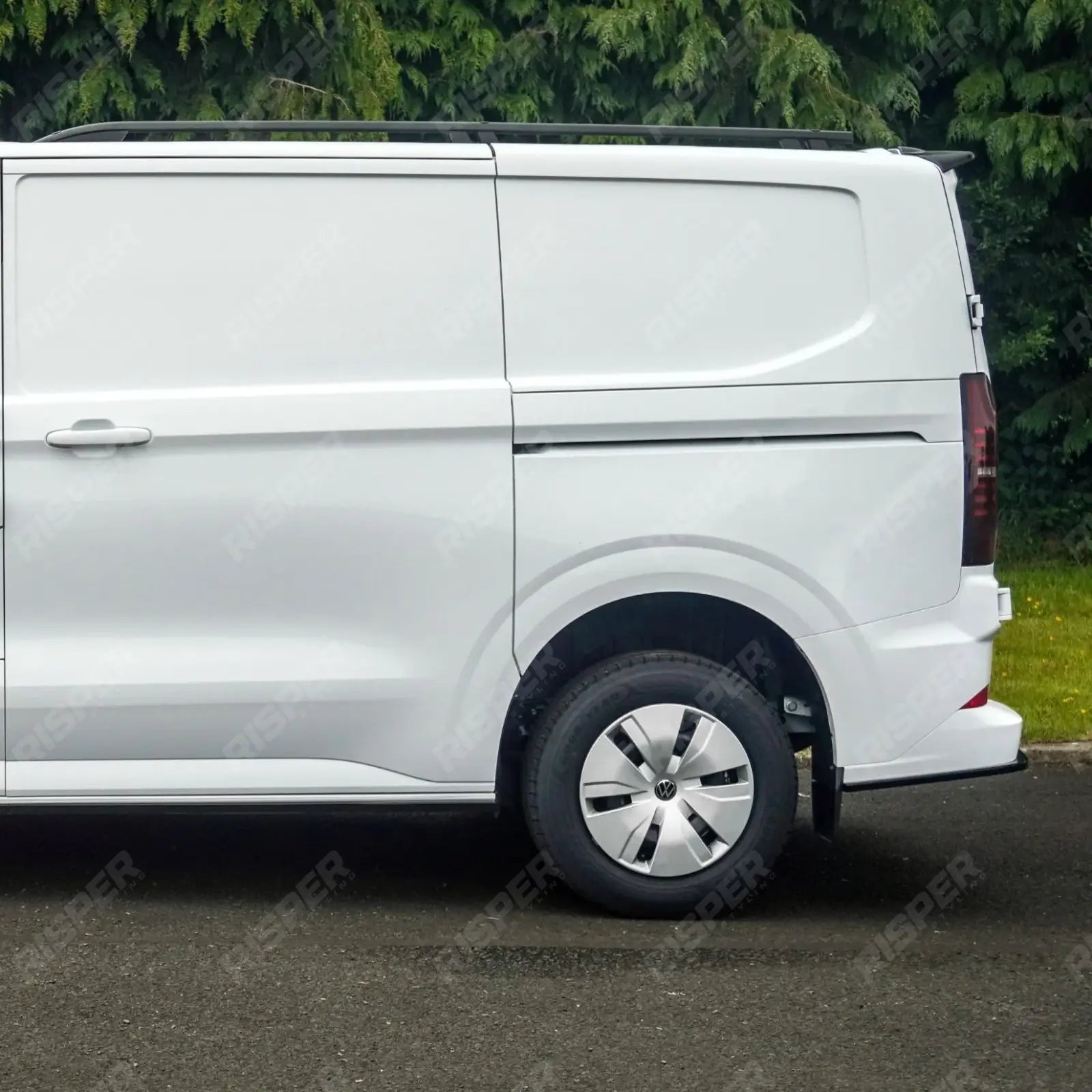 Volkswagen Transporter T7 2025+ Barn Door V2 Spoiler In Gloss Black Spoiler