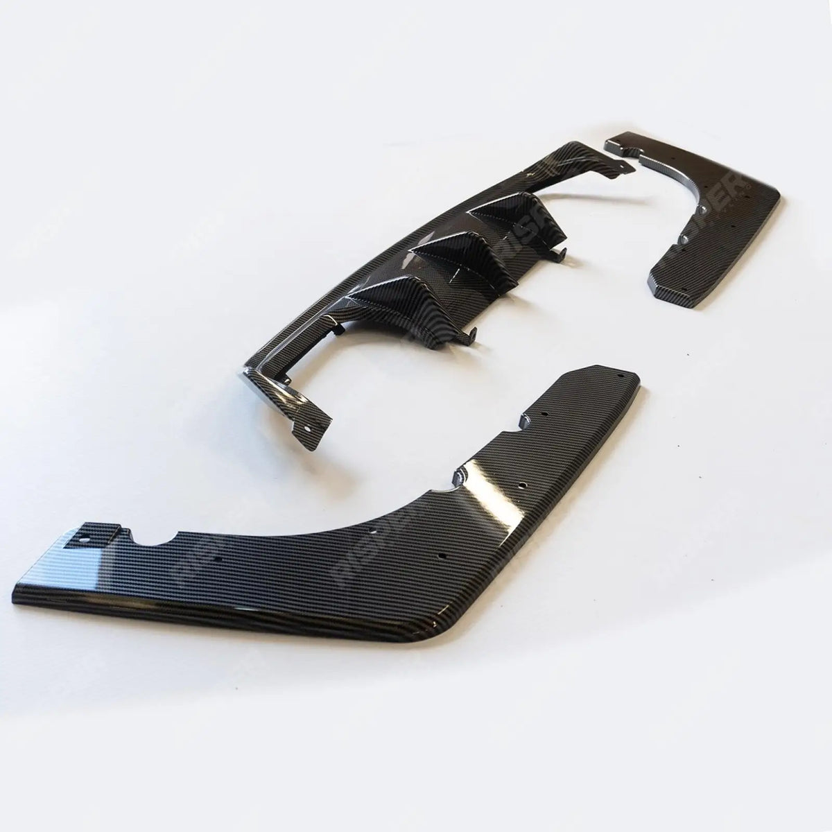 BMW M3 M4 Series F80 F82 V - Style Rear Diffuser in Carbon Look