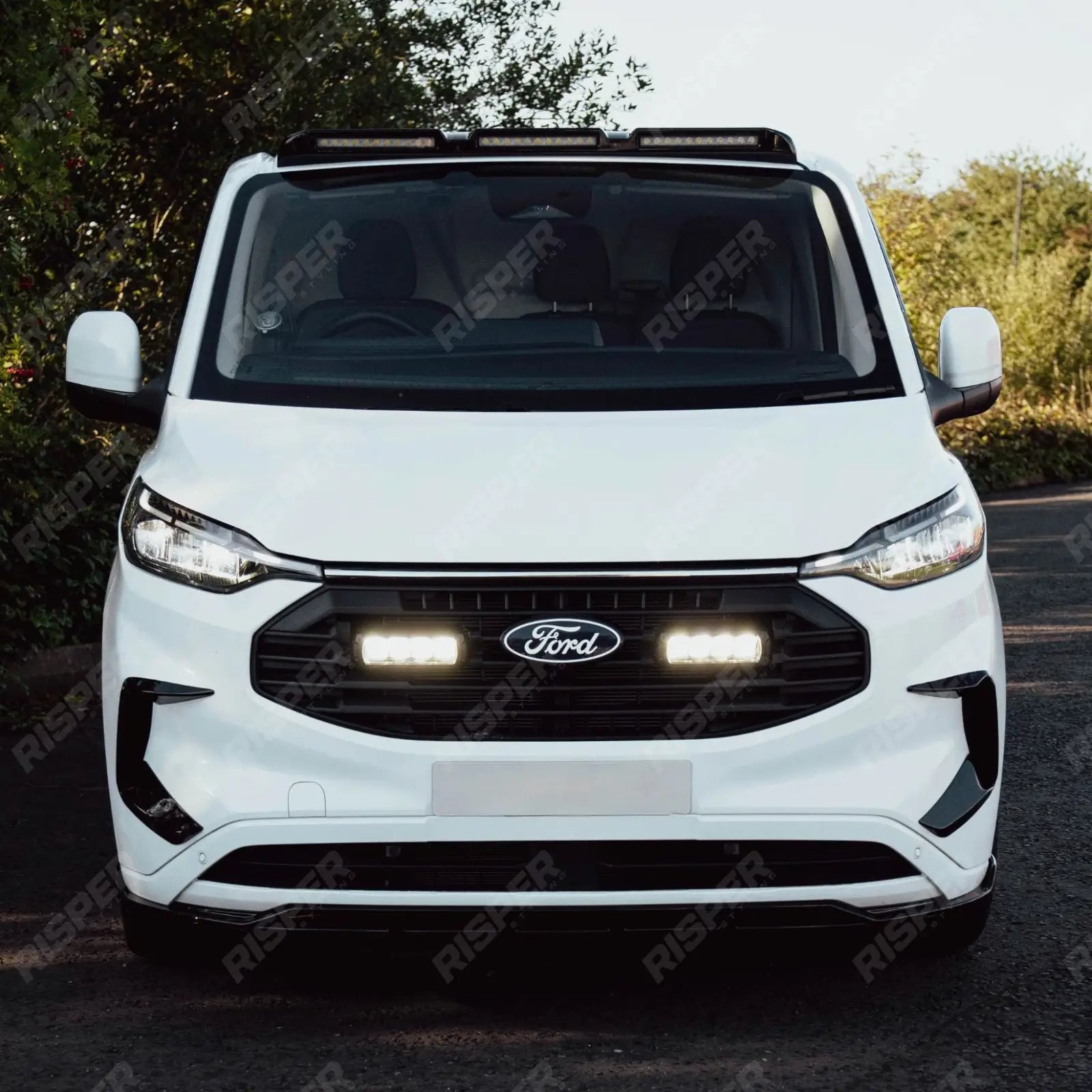 Ford Transit Custom MK2 2024 on Luminex Roof Light Pod With Amber Strobe In Gloss Black Lights
