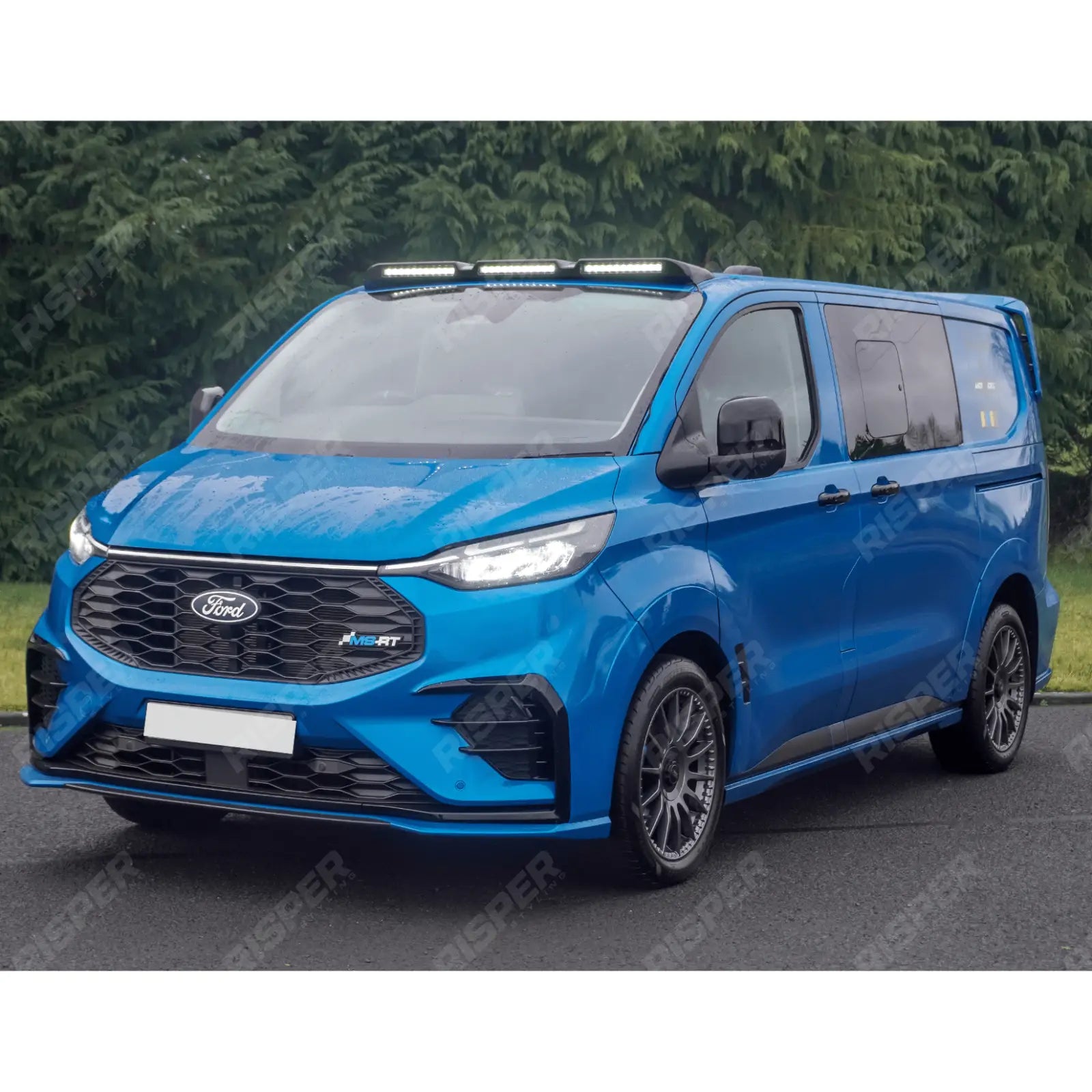 Ford Transit Custom MK2 2024 on Luminex Roof Light Pod With Amber Strobe In Gloss Black