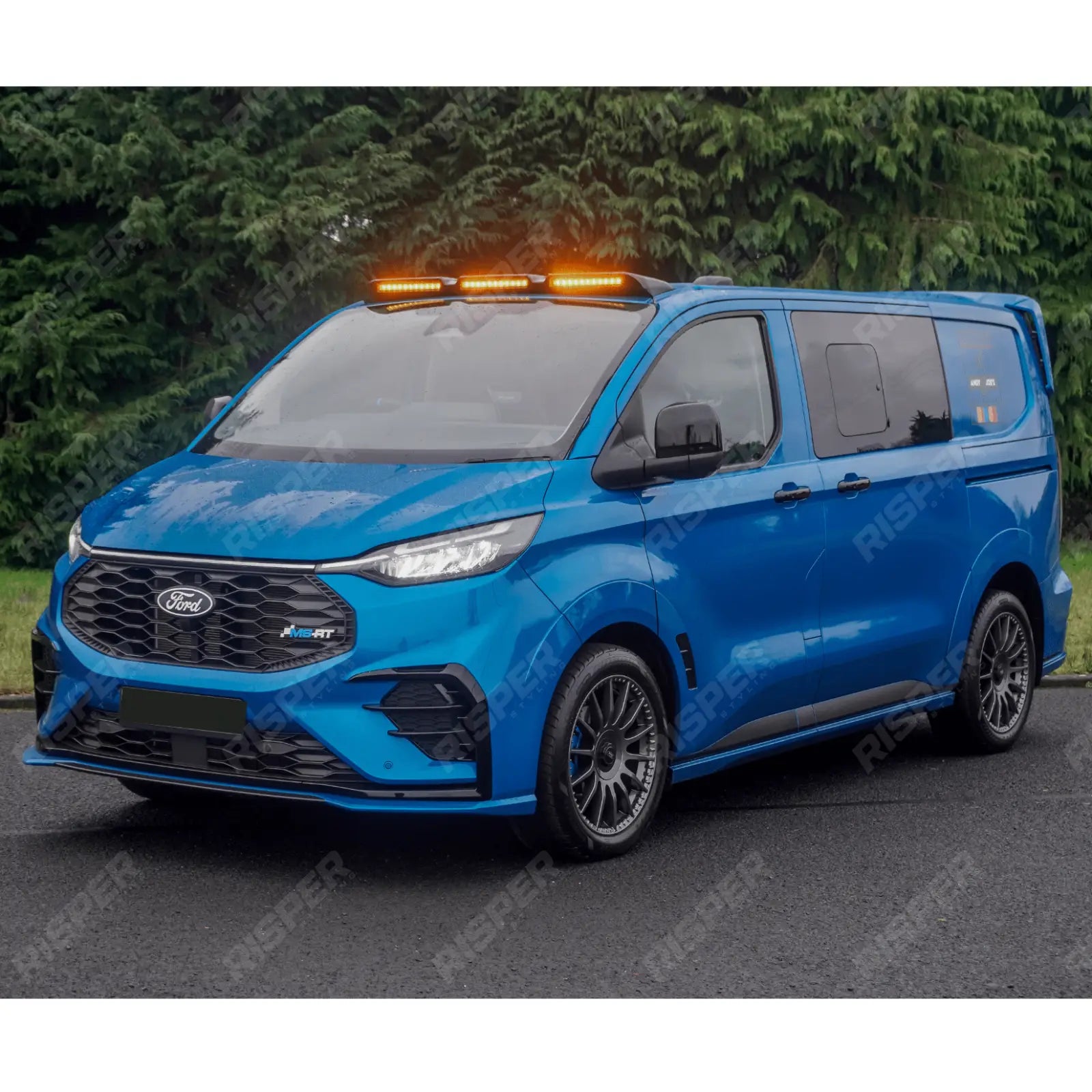 Ford Transit Custom MK2 2024 on Luminex Roof Light Pod With Amber Strobe In Gloss Black