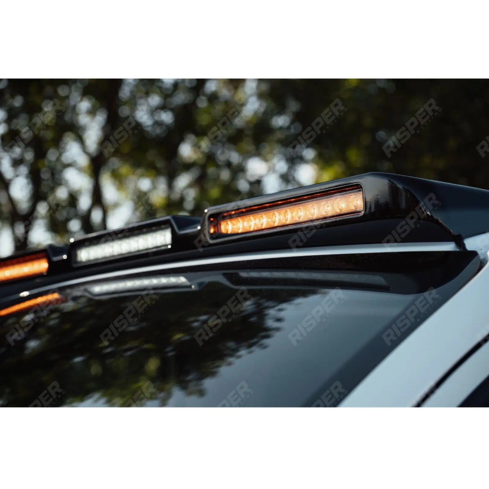 Ford Transit Custom MK2 2024 on Luminex Roof Light Pod With Amber Strobe In Gloss Black Lights