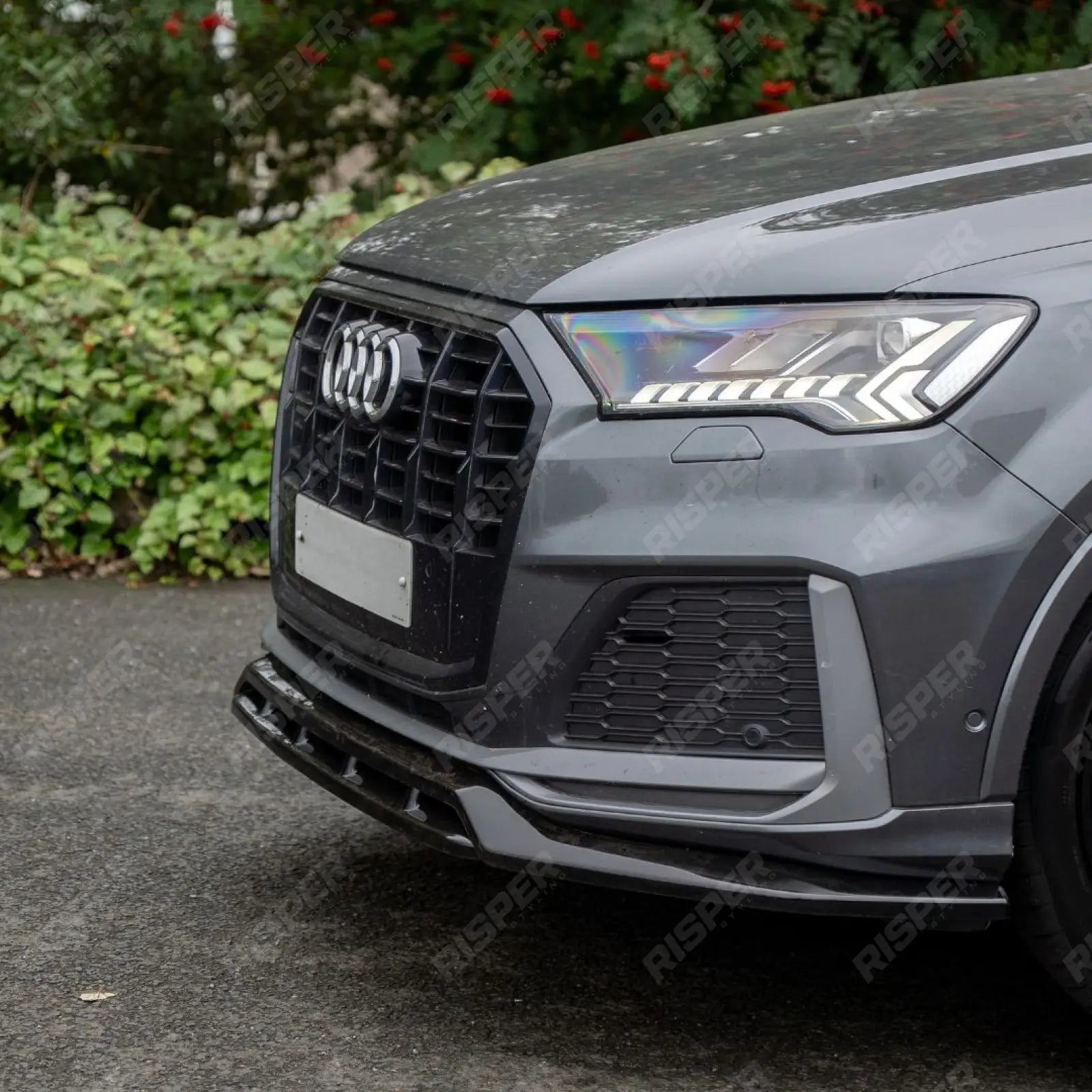 Front Splitter For Audi SQ7 MK2 Facelift 2019+ - Front Splitter / Audi Q7 S-Line MK2 Facelift 2019+ - Front Splitter