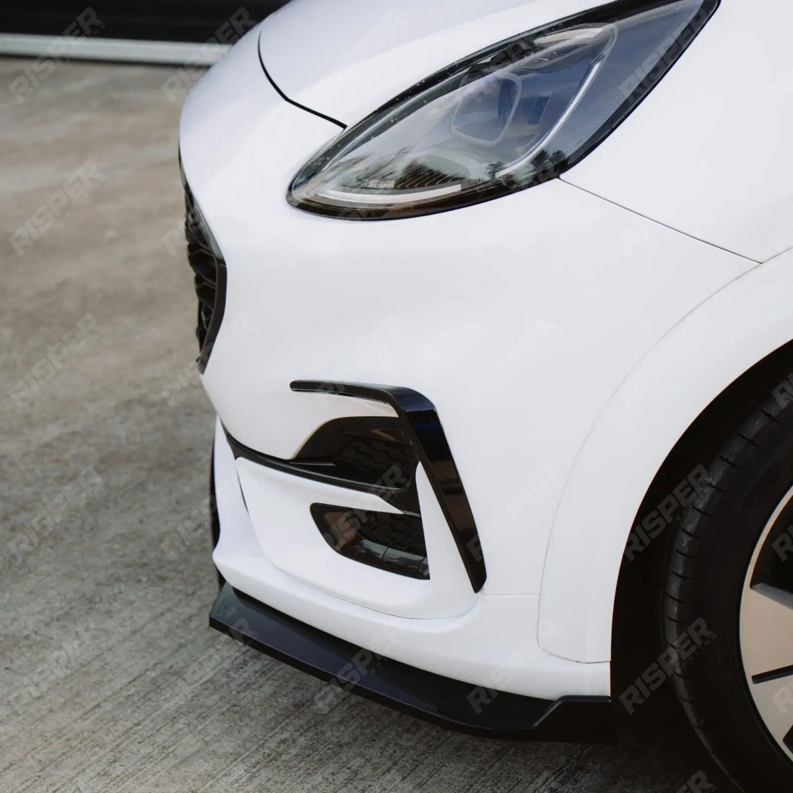 Ford Puma ST Line & ST Line X 2019+ Front Splitter In Gloss Black - Front Splitter