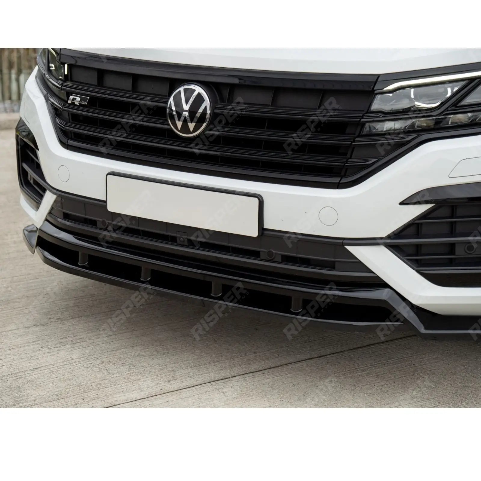 Front Splitter In Gloss Black For Volkswagen Touareg MK3 Pre Facelift R Line 2018-2023 Secondary image