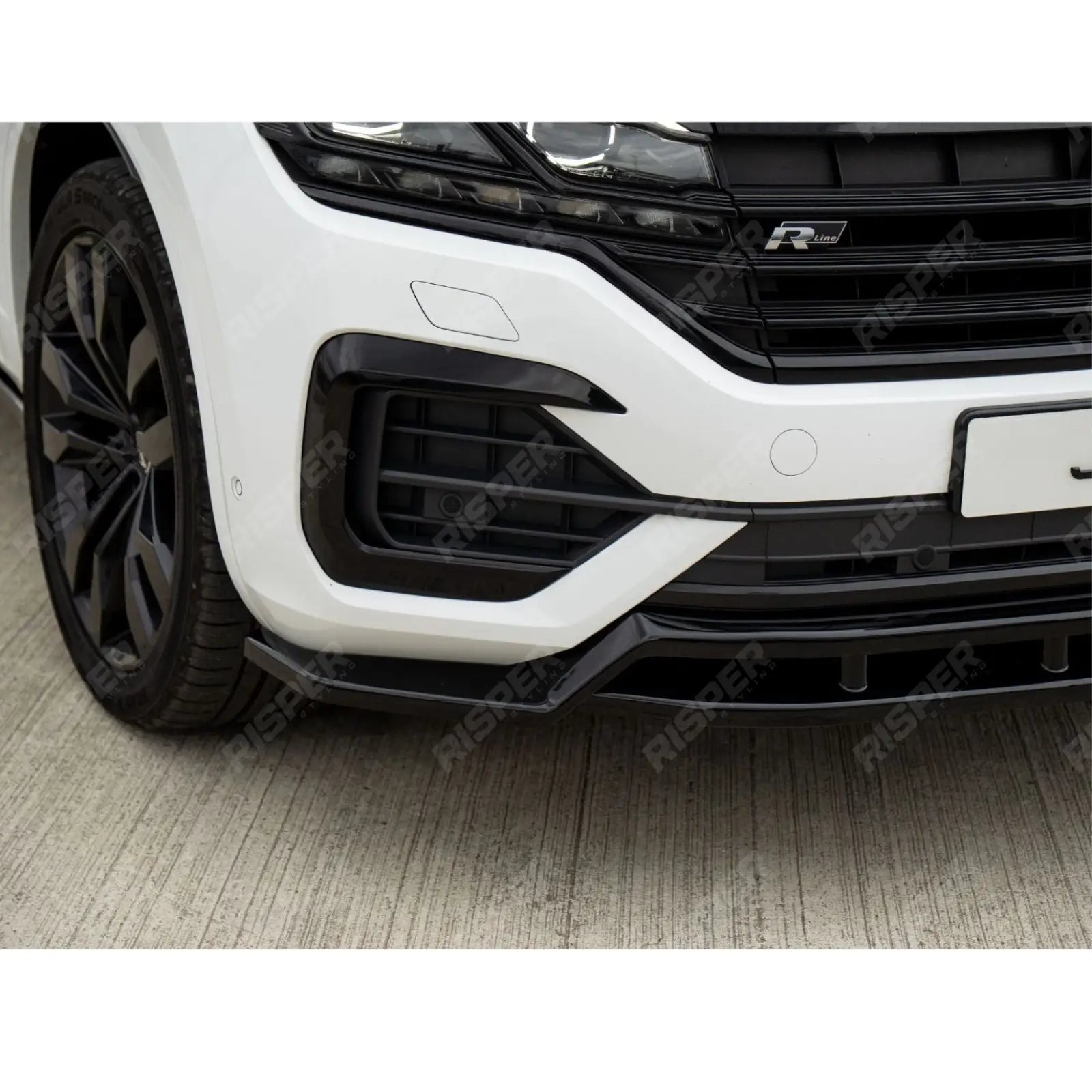 Front Splitter In Gloss Black For Volkswagen Touareg MK3 Pre Facelift R Line 2018-2023 - Front Splitter