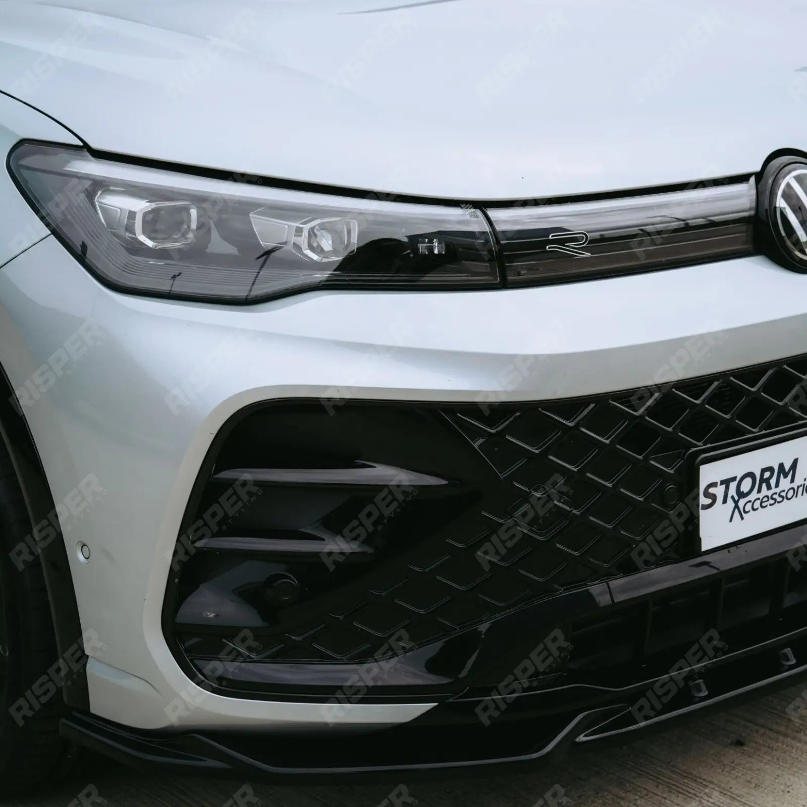 Front Splitter In Gloss Black For VW Tiguan R-Line MK3 2024 On - Front Splitter