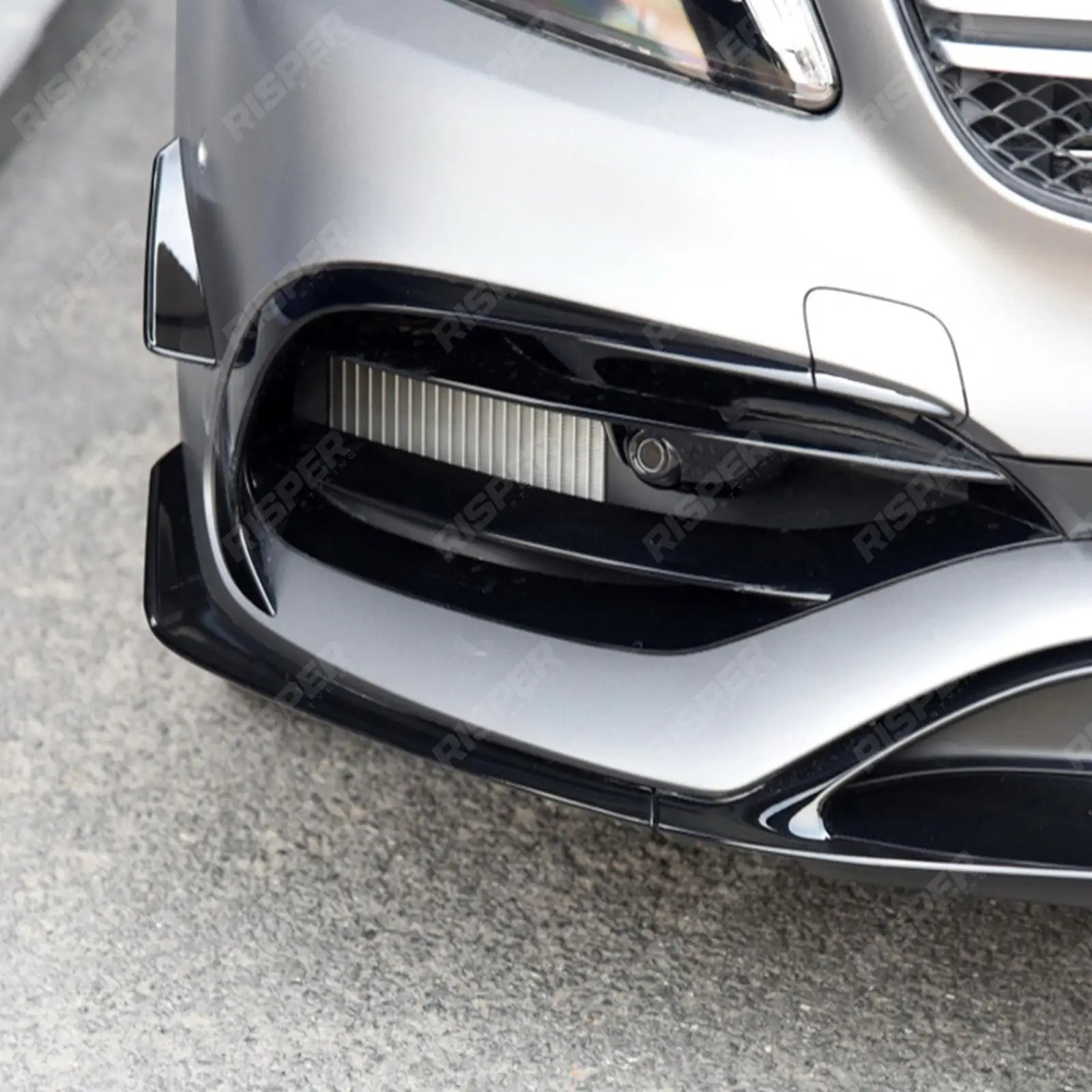 Front Splitter Kit in Gloss Black For Mercedes a Class W176 Facelift AMG LINE 2016-2018 - Front Splitter