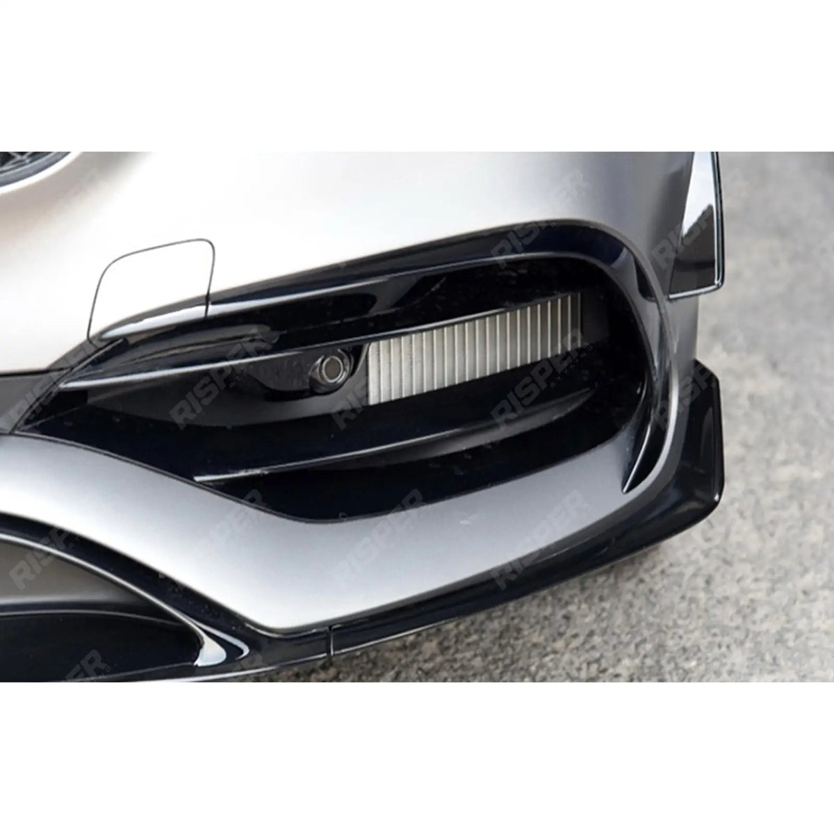 Front Splitter Kit in Gloss Black For Mercedes a Class W176 Facelift AMG LINE 2016-2018 - Front Splitter