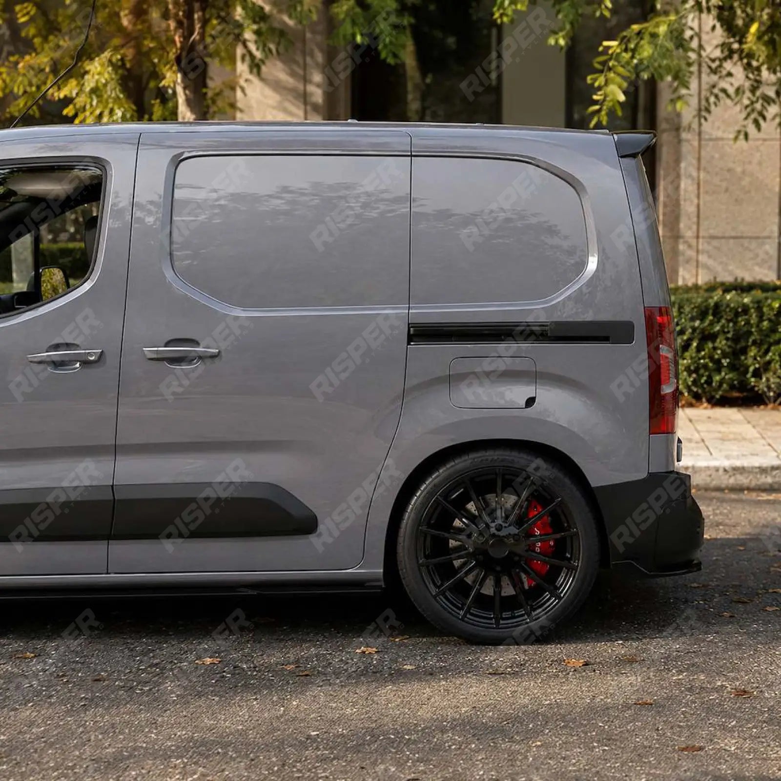Full Aero Kit in Gloss Black For Peugeot Partner / Citroen Berlingo 2023+ Secondary image
