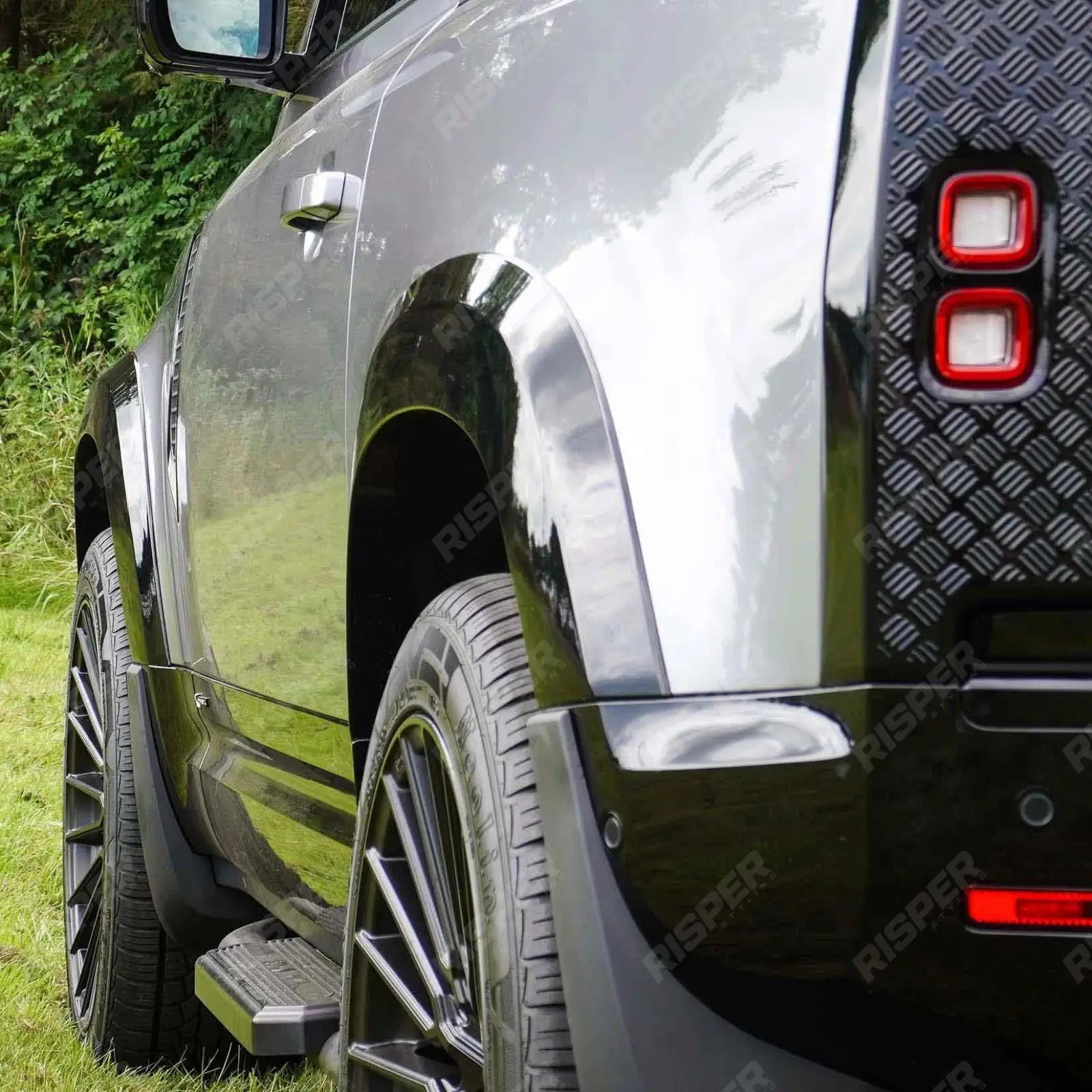 Land Rover Defender 90 2020 Genuine Gloss Black Wheel Arch Kit Main image