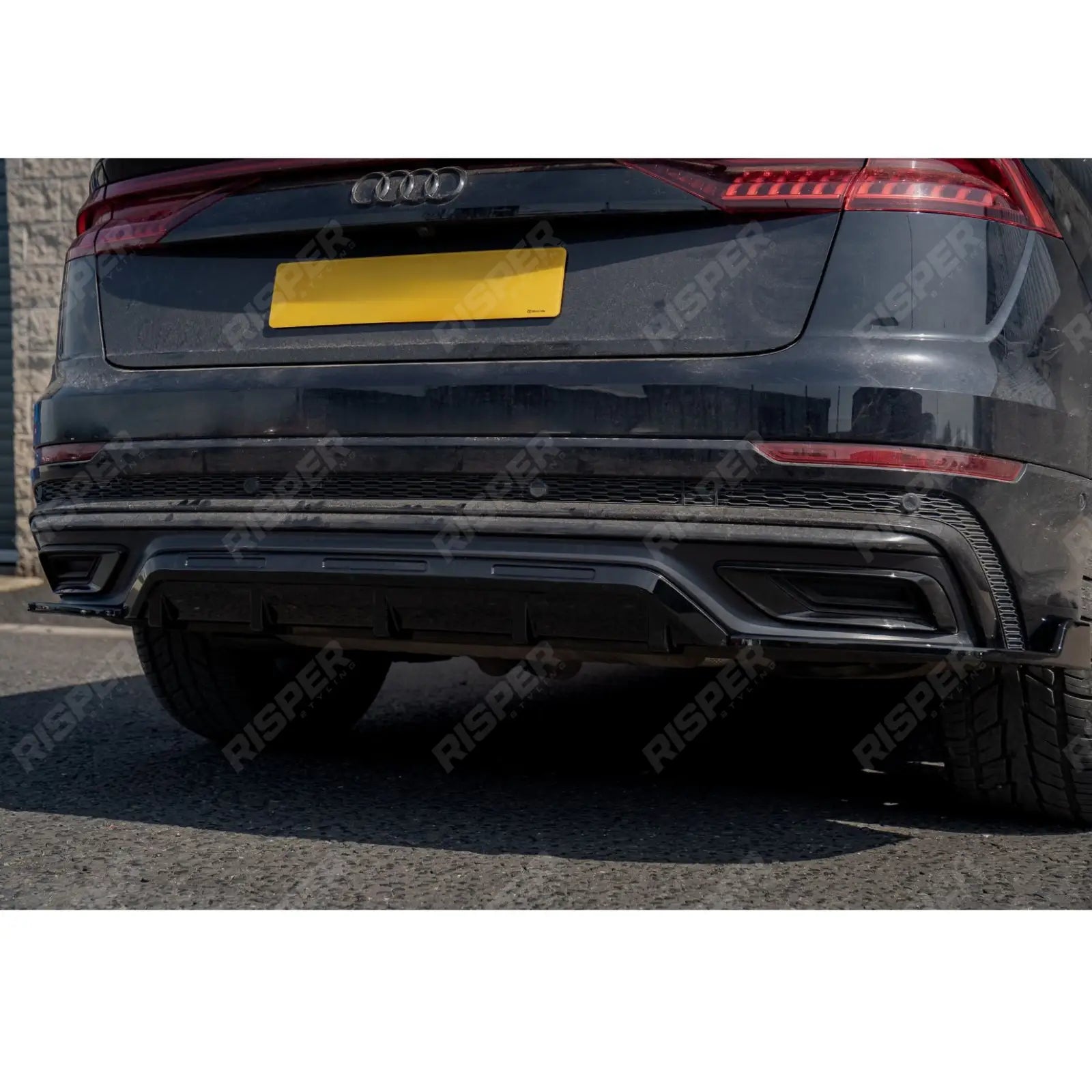 Gloss Black Rear Diffuser & Side Splitters For Audi Q8 S Line 2023+ - Diffuser