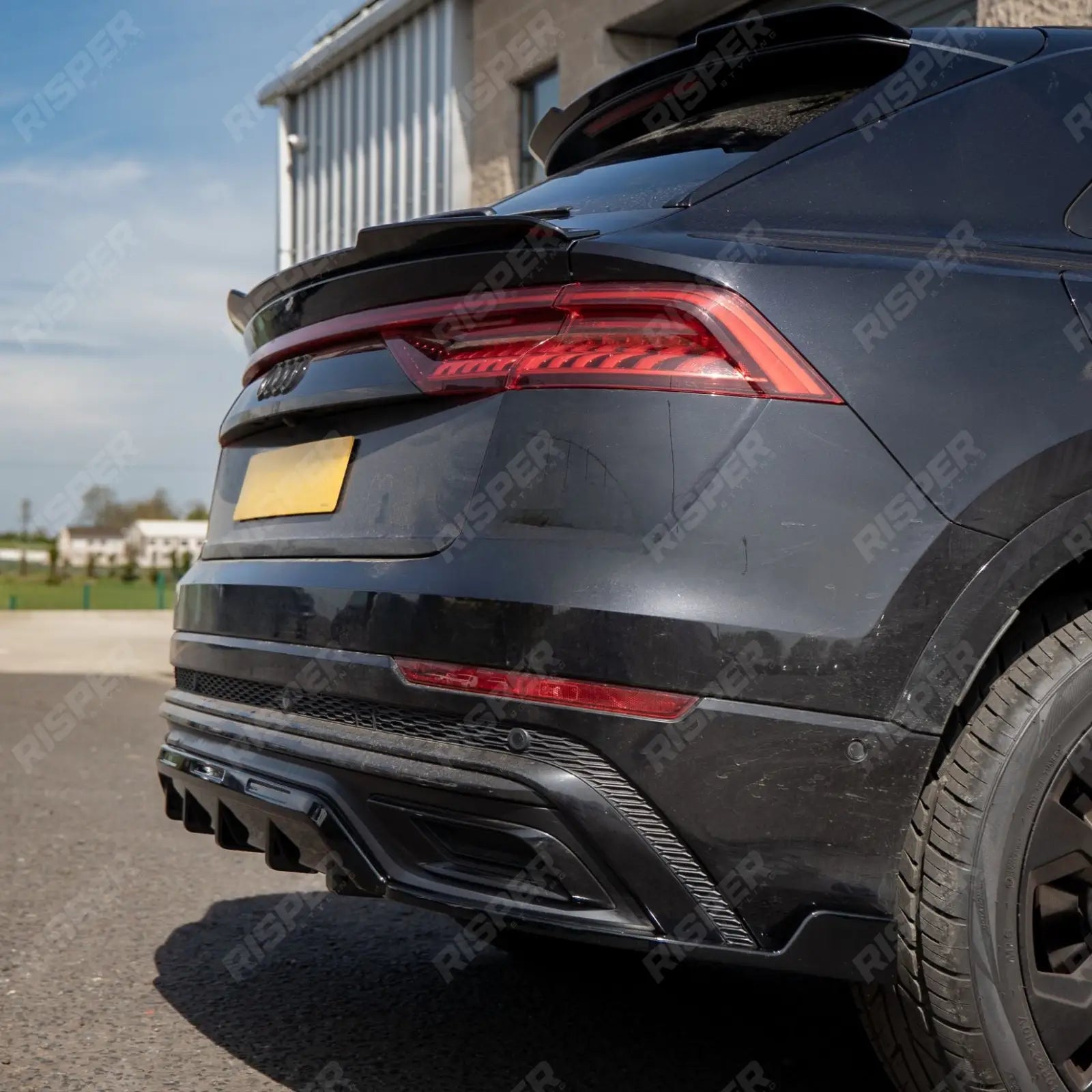 Gloss Black Rear Diffuser & Side Splitters For Audi Q8 S Line 2023+ - Diffuser