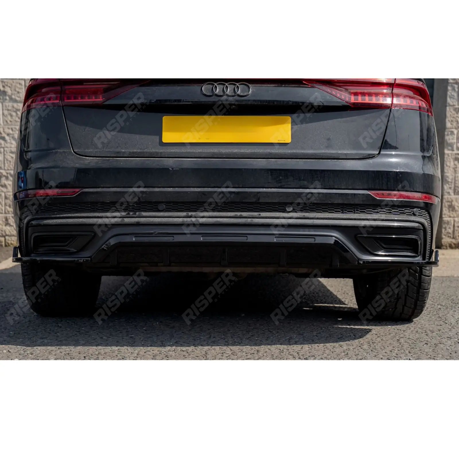 Gloss Black Rear Diffuser & Side Splitters For Audi Q8 S Line 2023+ - Diffuser