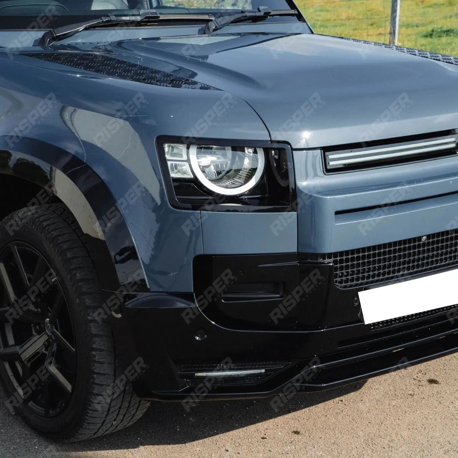 Land Rover Defender L663 90 / 110 / 130 2020 Onward – Front Bumper Splitter in Gloss Black Bumper Splitter