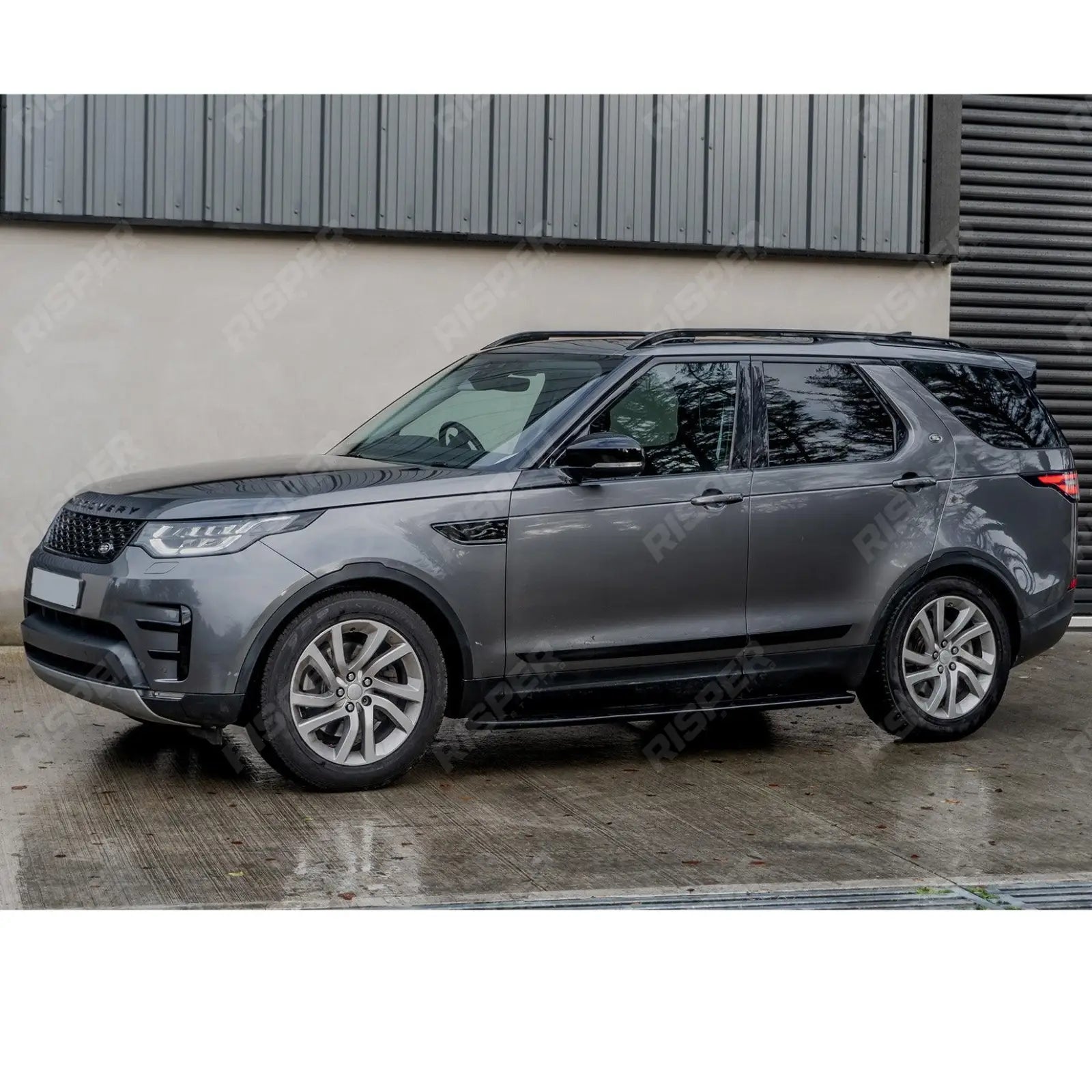 Land Rover Discovery 5 2017 - 2019 – Black Dynamic Door Mouldings Side Trim