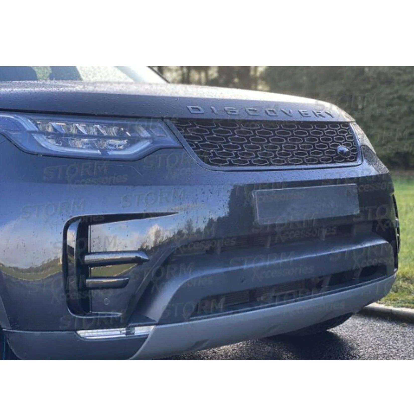 Land Rover Discovery 5 Dynamic Front Grill - Gloss Black