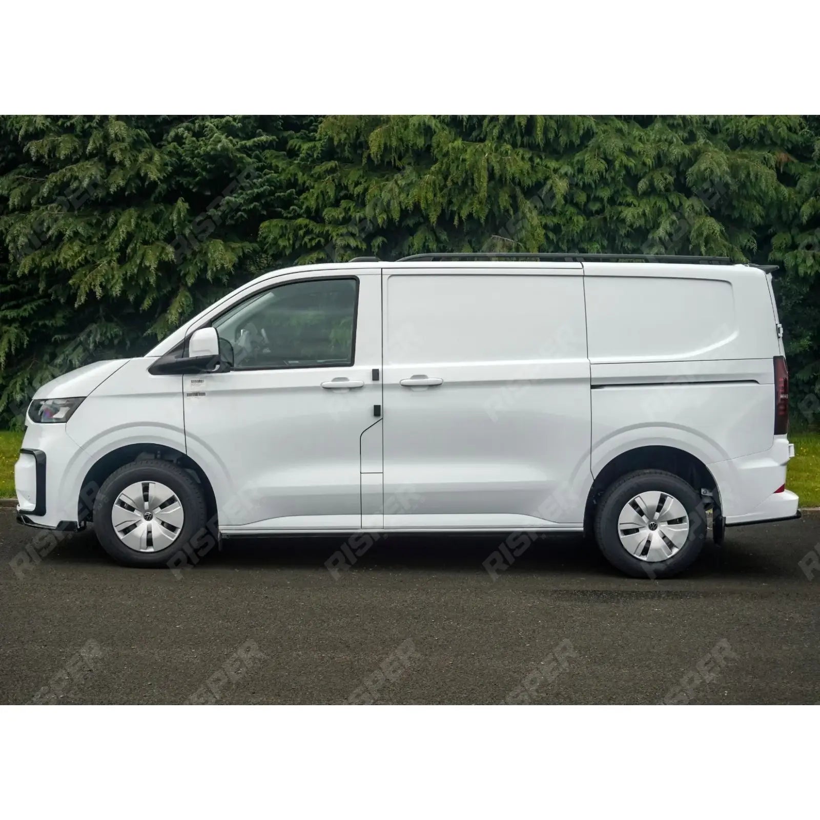 LWB Side Skirt Splitters In Gloss Black For Volkswagen Transporter T7 2025+ Secondary image