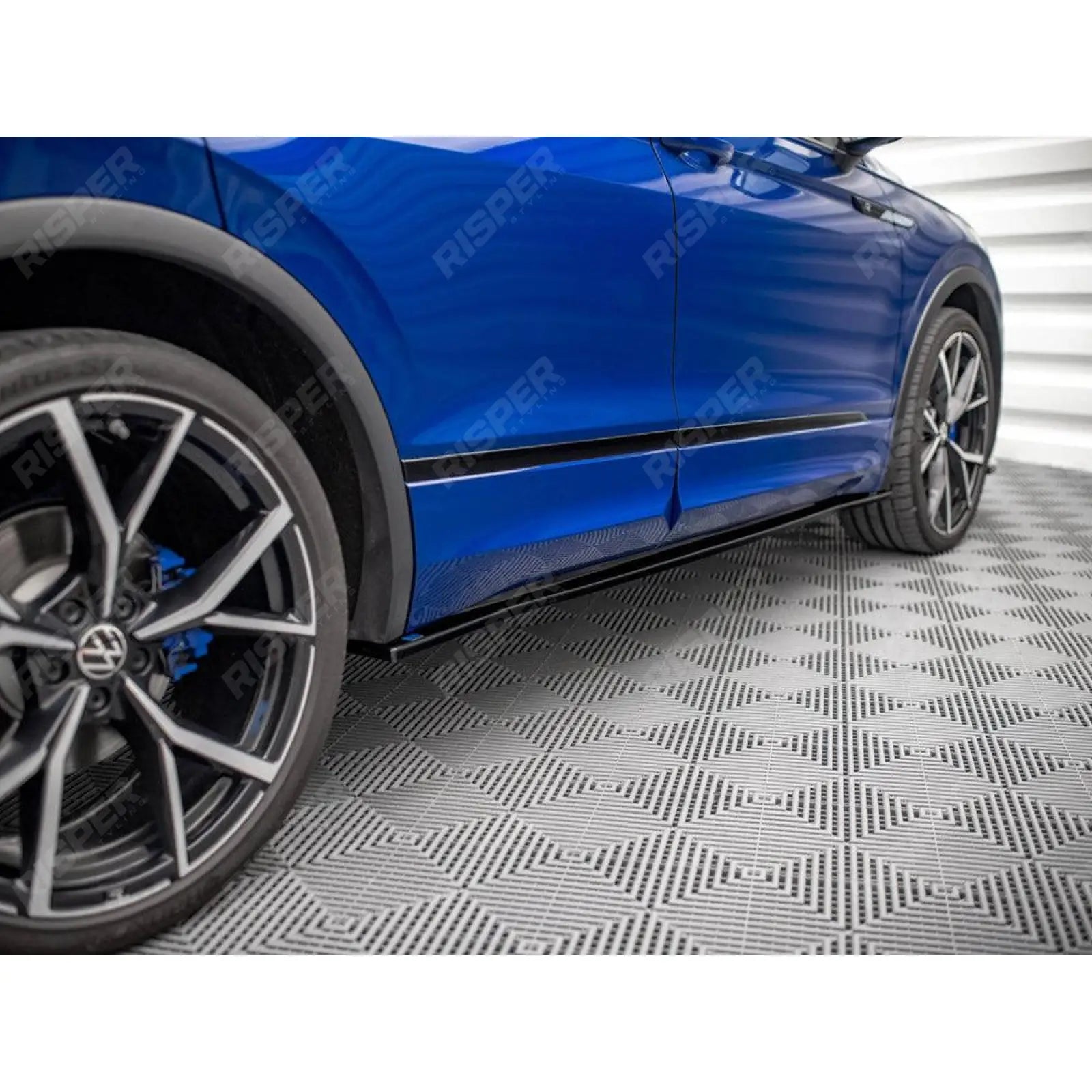 VW TIGUAN R / R-LINE MK2 2020+ - MAXTON SIDE SKIRT SPLITTERS - RisperStyling