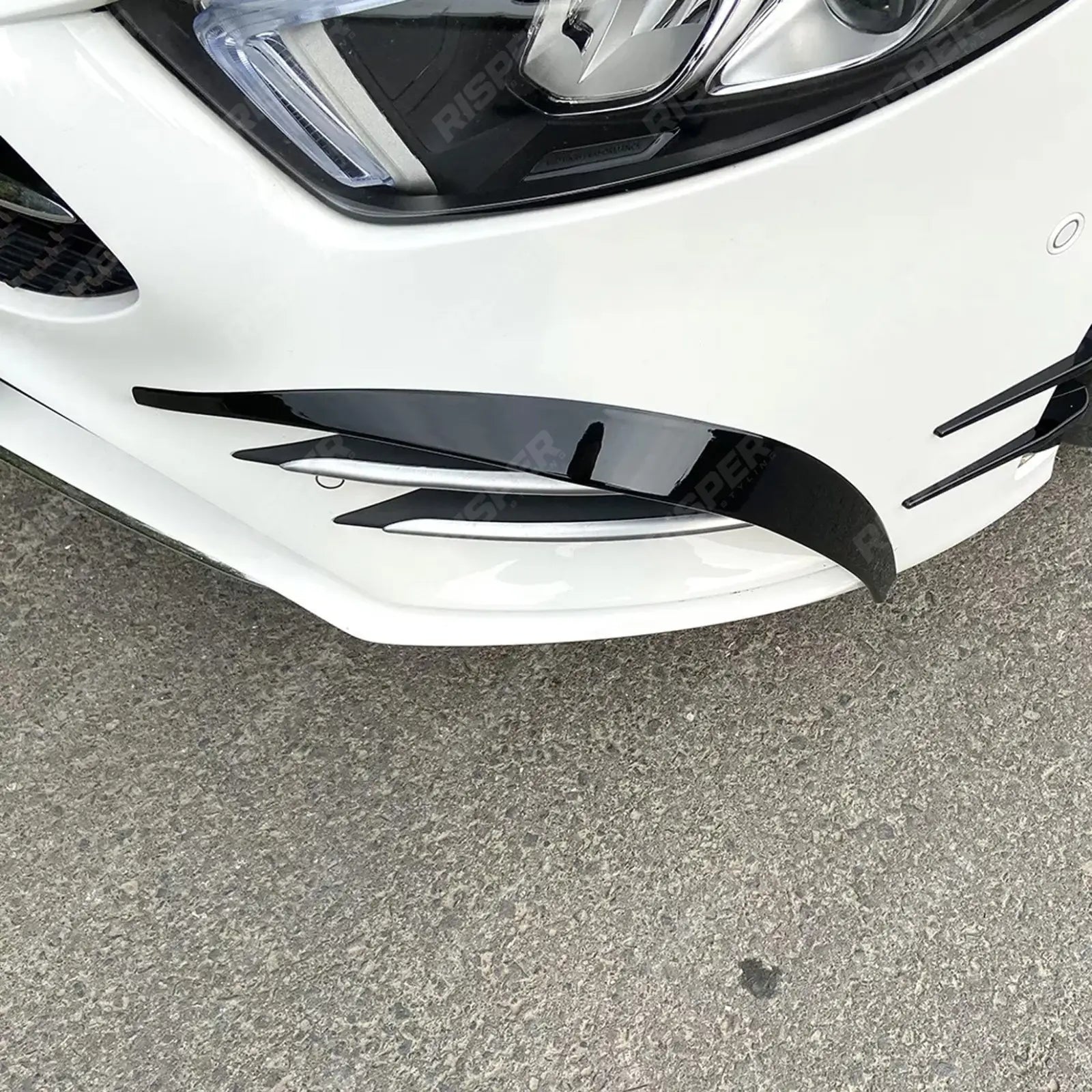 MERCEDES A CLASS AMG LINE 2018-2024 SEDAN / HATCHBACK FRONT CANARDS IN GLOSS BLACK Body Trims