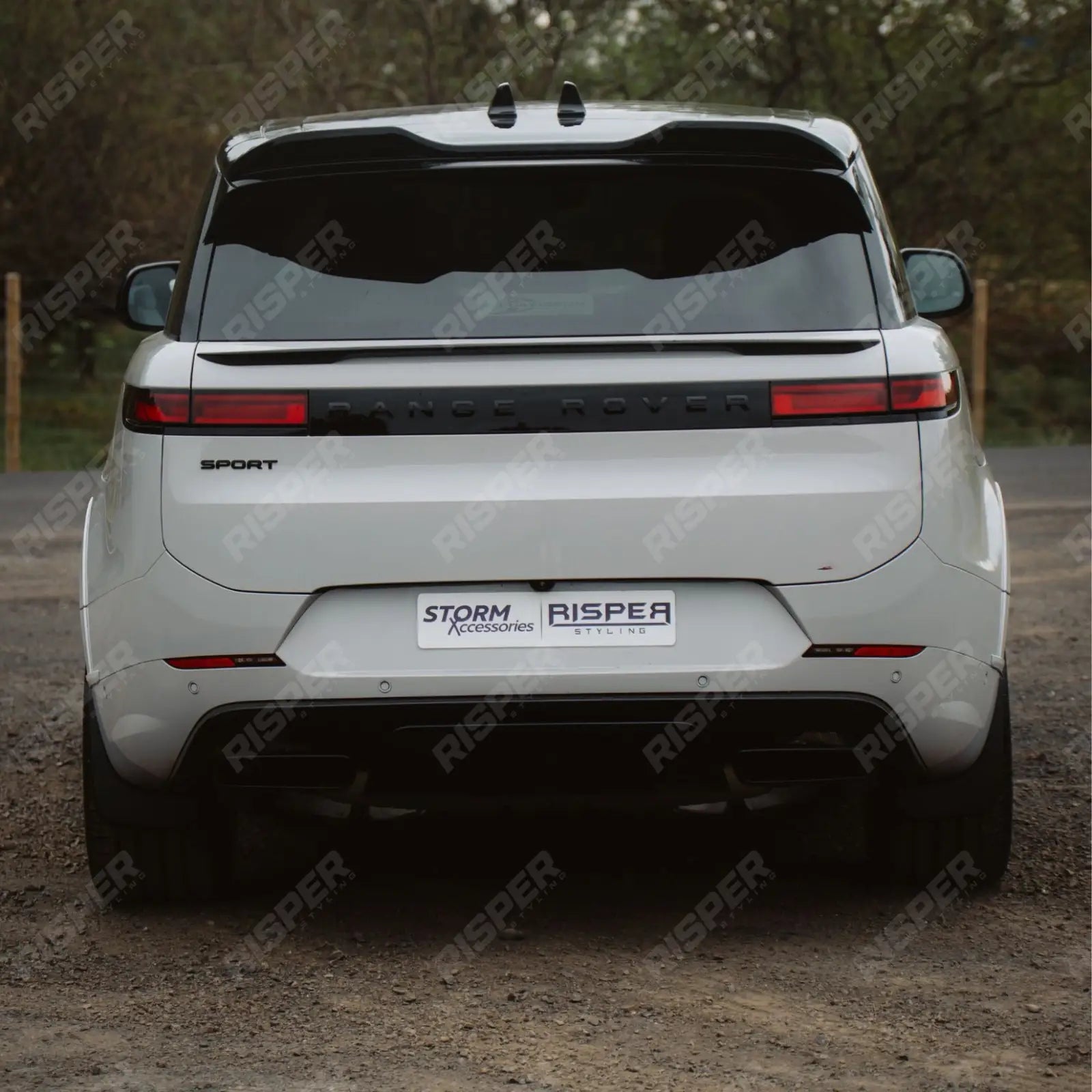 Mid Spoiler In Gloss Black For Range Rover Sport 2023 On - Rear Spoilers