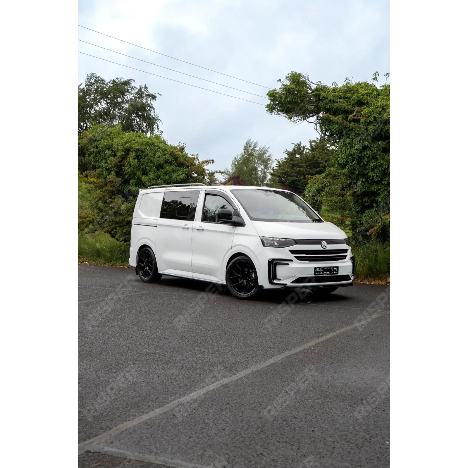 Premium Aero Kit In Gloss Black For Volkswagen Transporter T7 LWB TAILGATE 2025 on - Aero Kit