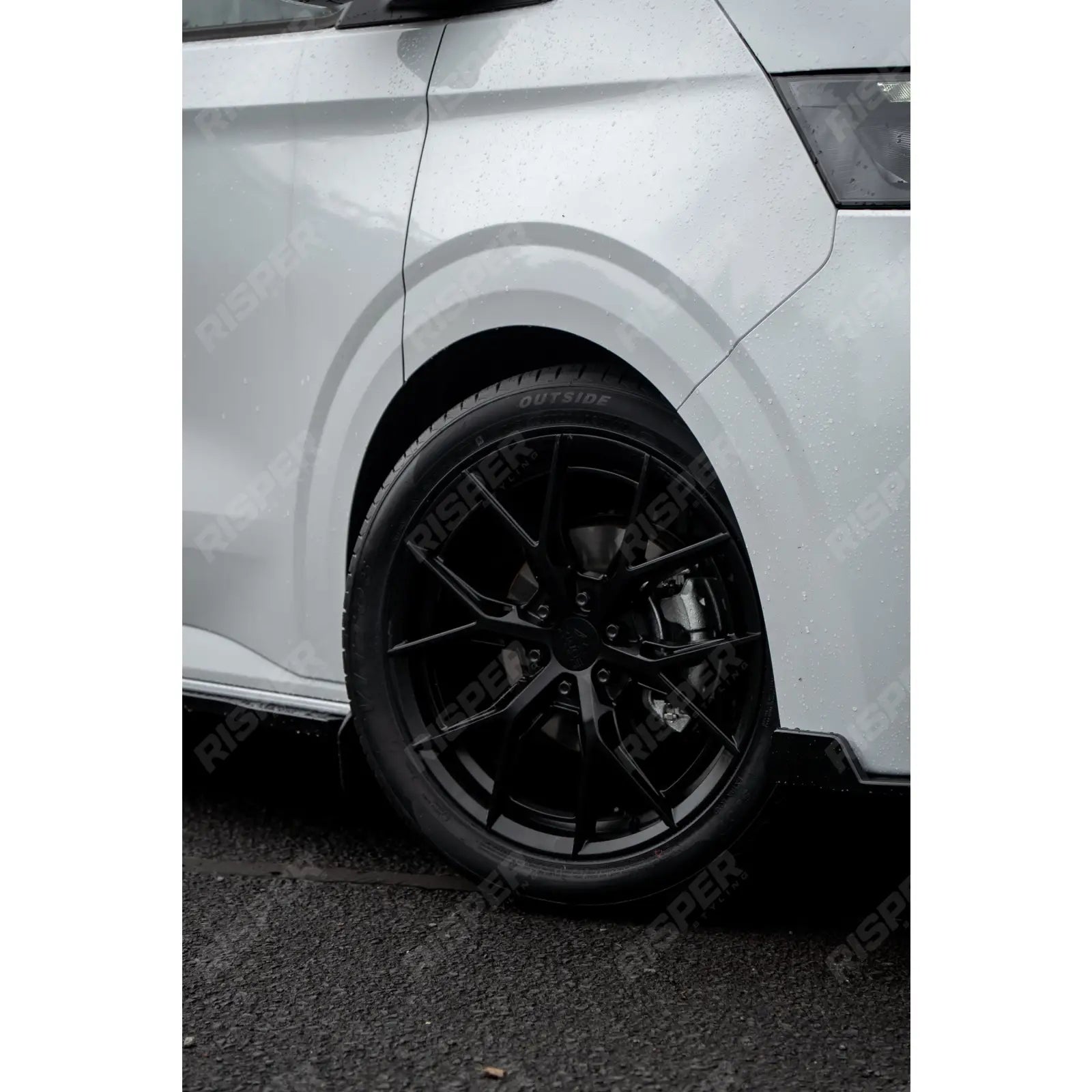 Premium Aero Kit In Gloss Black For Volkswagen Transporter T7 LWB TAILGATE 2025 on - Aero Kit