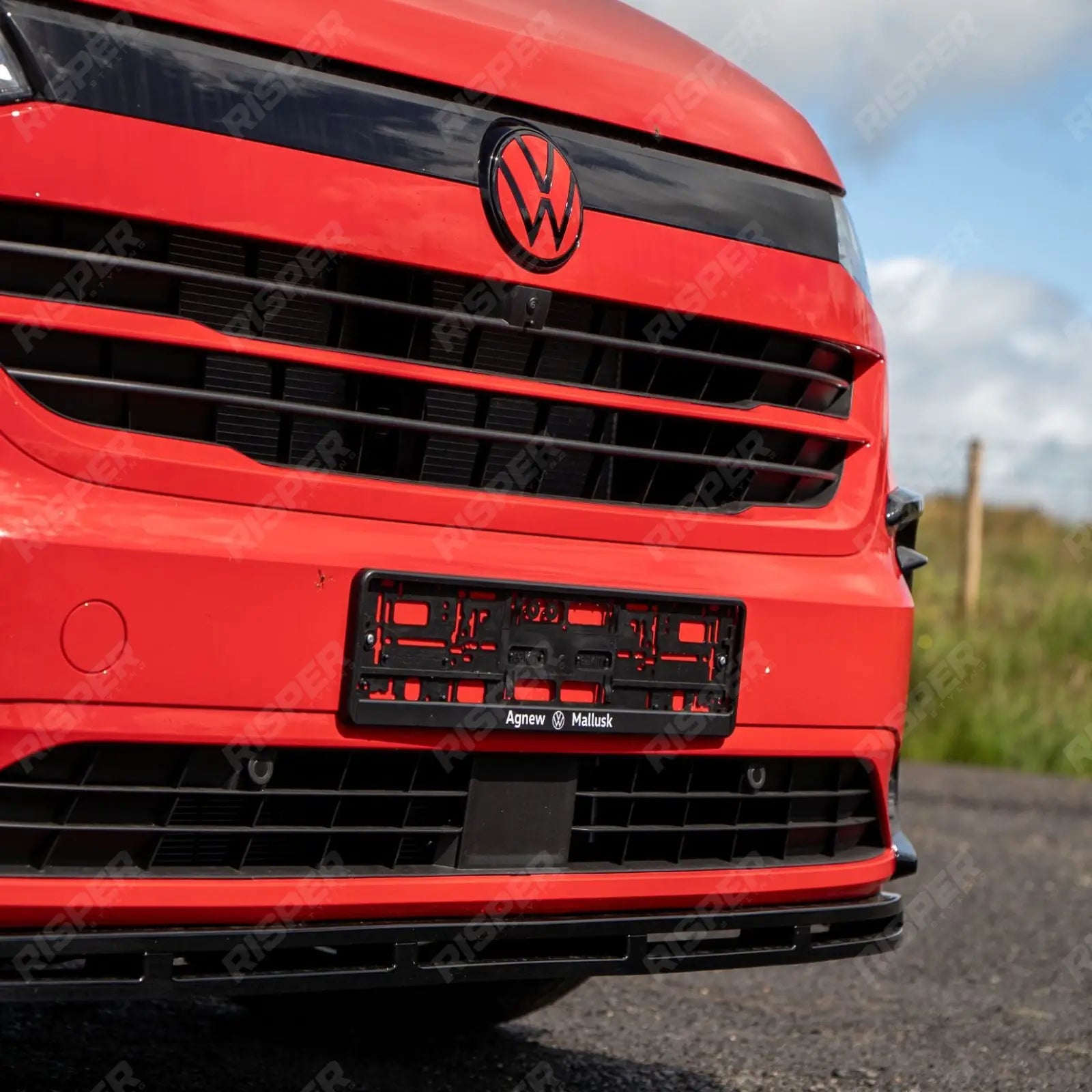 Premium Aero Kit In Gloss Black For Volkswagen Transporter T7 SWB TAILGATE 2025 on Secondary image