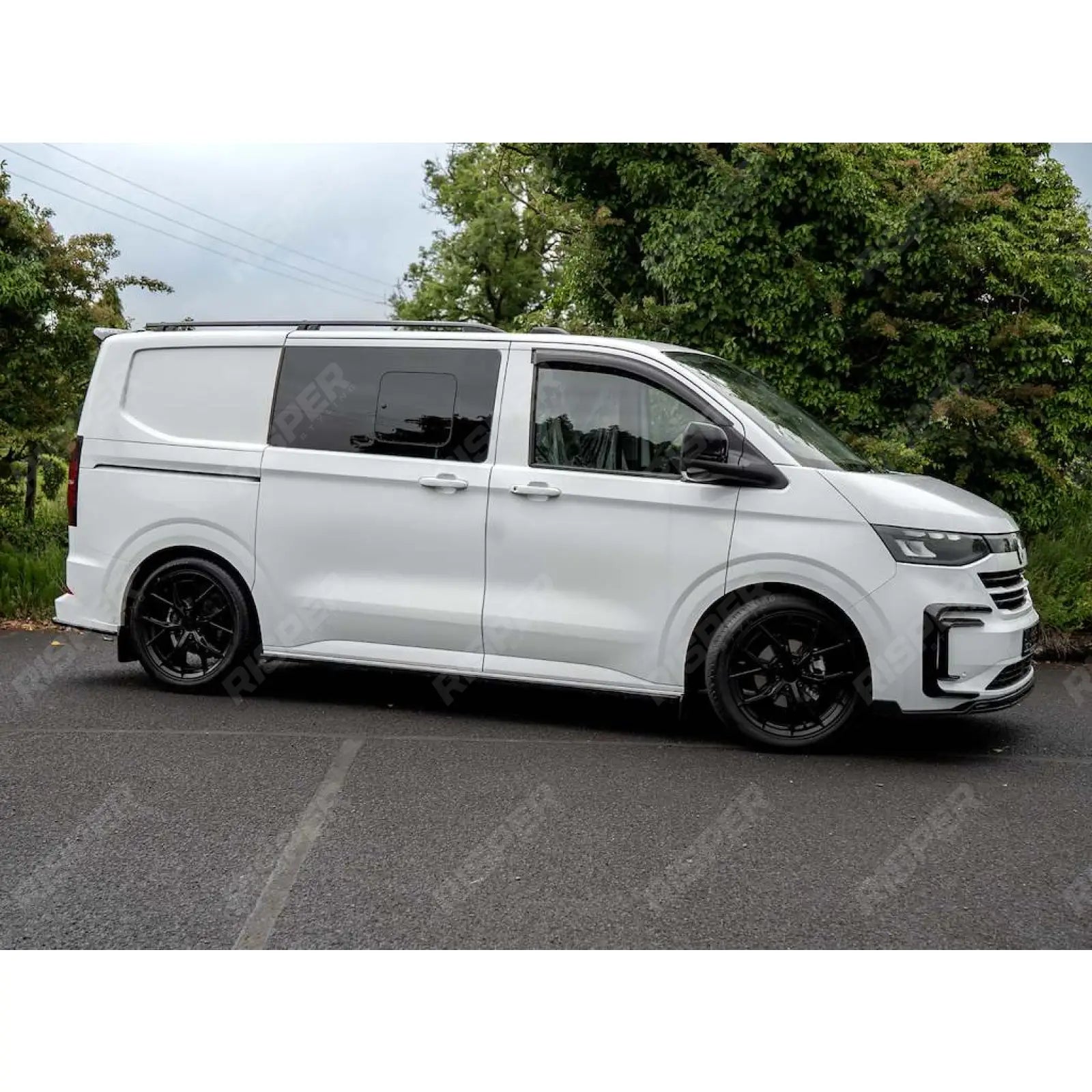 Premium Aero Kit In Gloss Black For Volkswagen Transporter T7 SWB TAILGATE 2025 on - Aero Kit