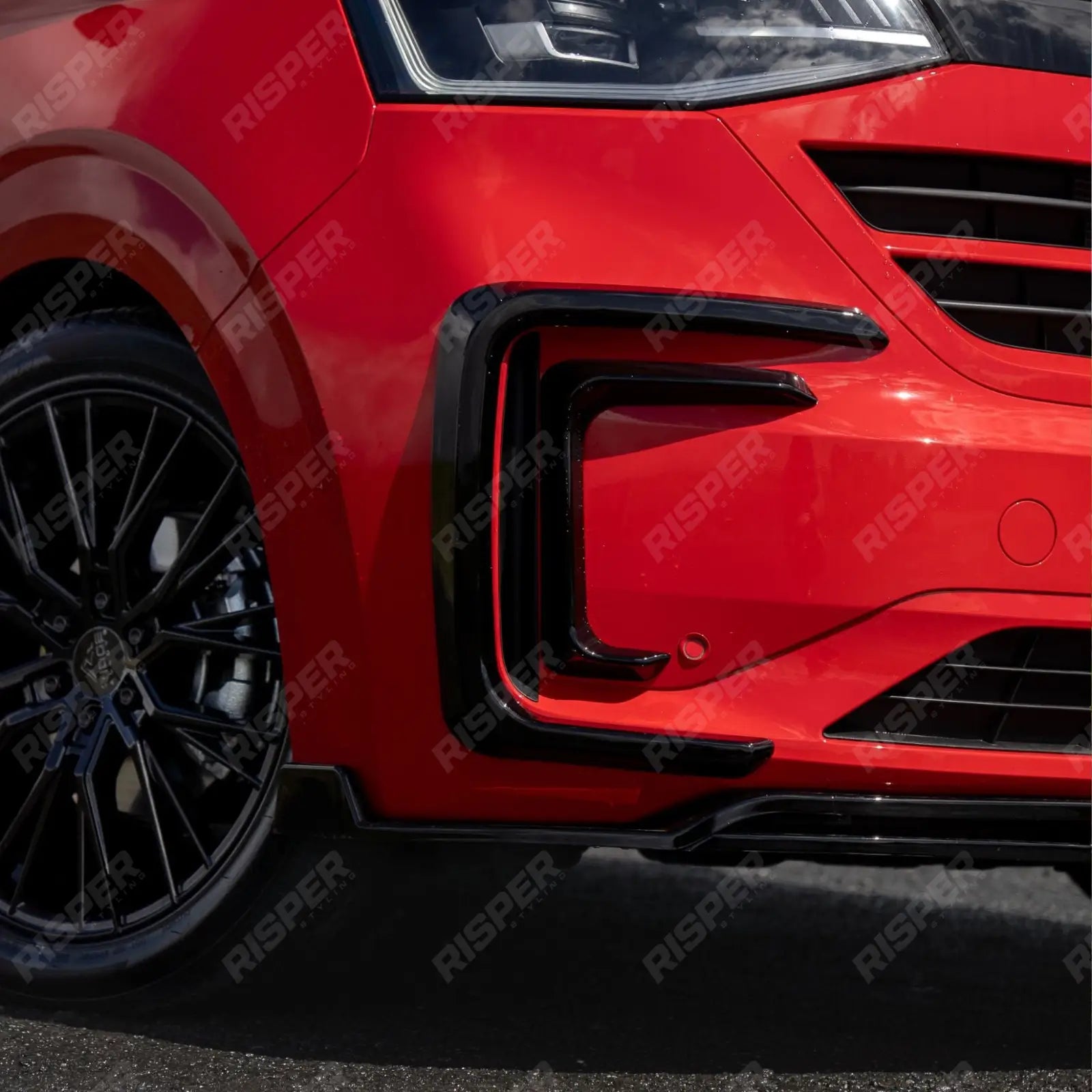 Premium Aero Kit In Gloss Black For Volkswagen Transporter T7 SWB TAILGATE 2025 on - Aero Kit