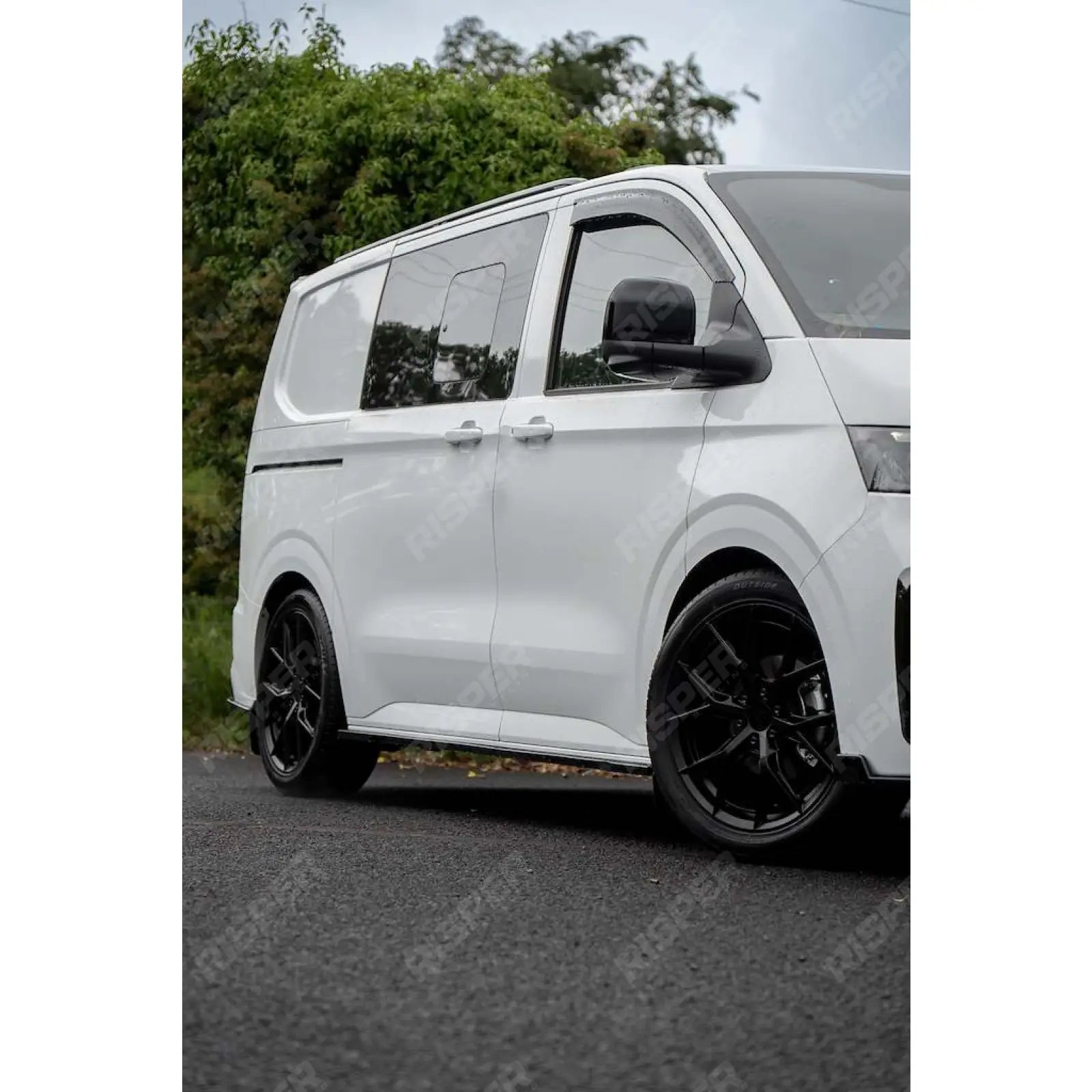 Premium Aero Kit In Gloss Black For Volkswagen Transporter T7 SWB TAILGATE 2025 on - Aero Kit