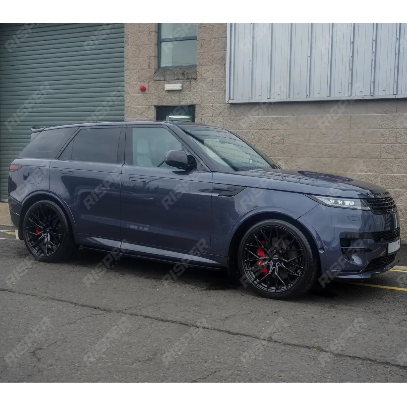 Range Rover Sport & Vogue 2023 On – Side Steps - Running Boards In Black Side Steps