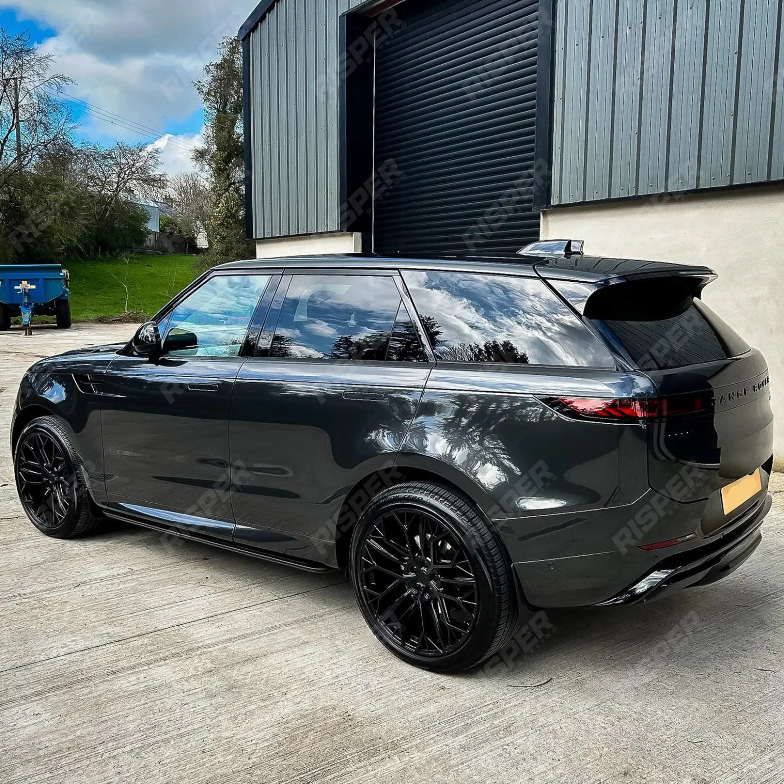 Range Rover Sport & Vogue 2023 On – Side Steps - Running Boards In Black